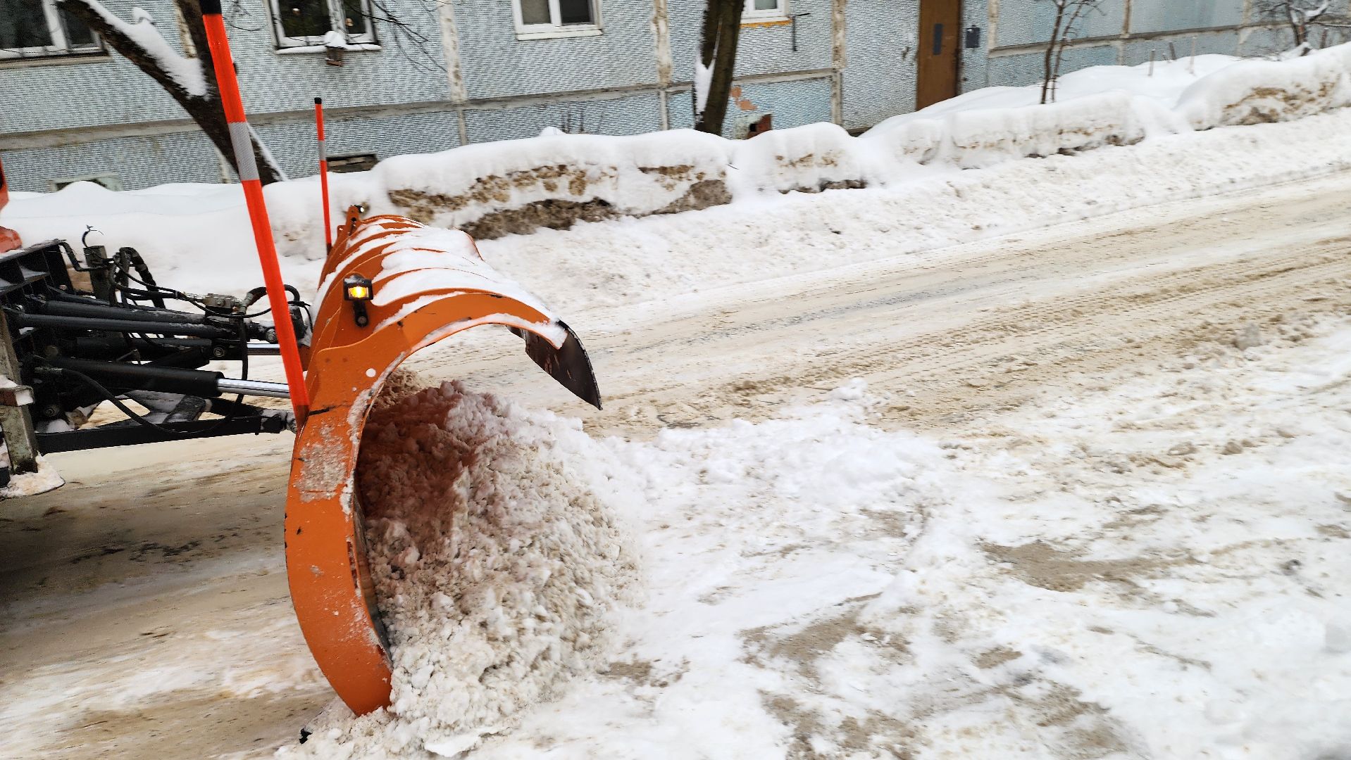 Подмосковье, Городской округ Пушкинский, Ивантеевка, ЖКХ, Уборка снега, Городское хозяйство Ивантеевки,