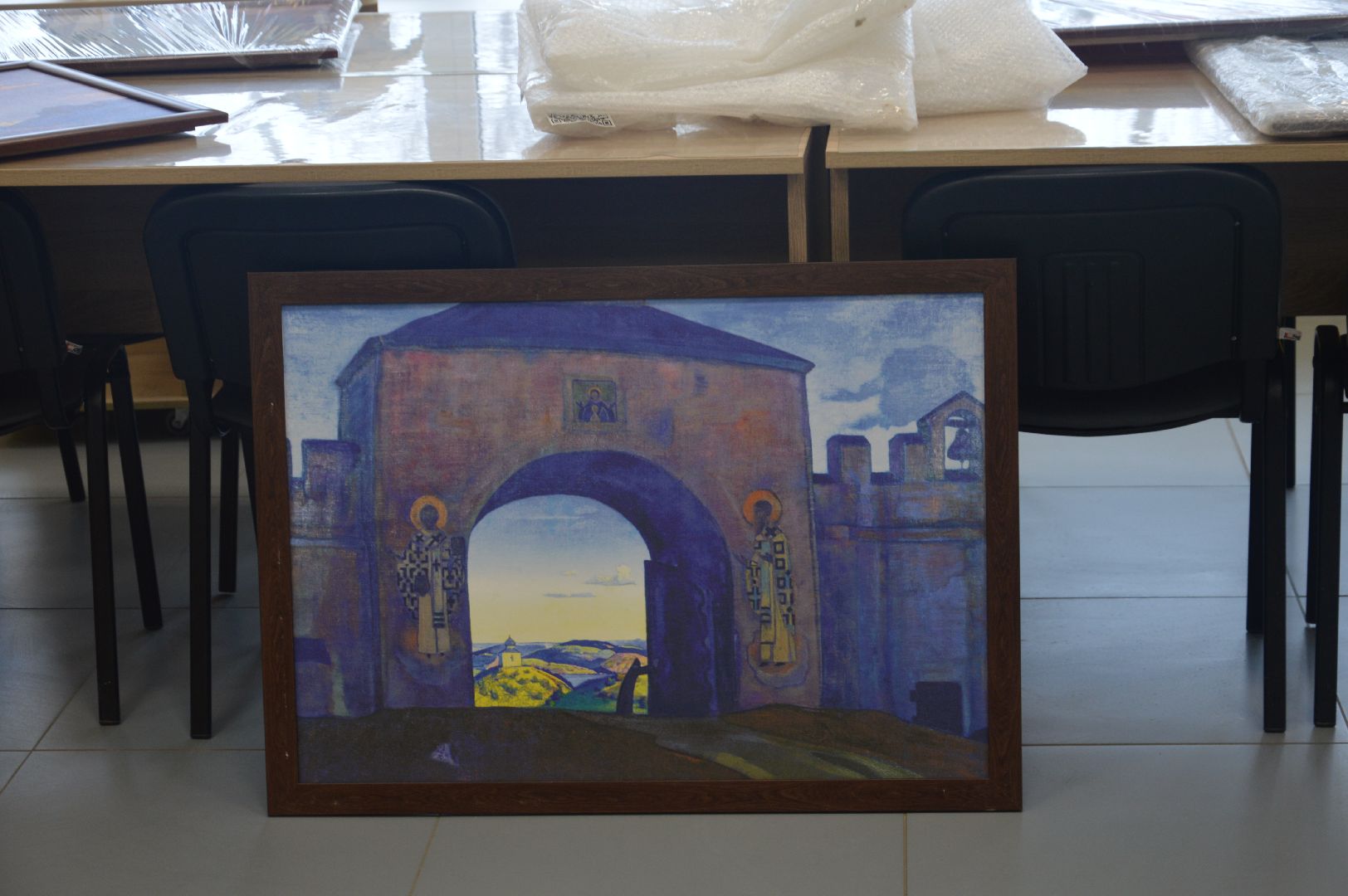 шатура, городской округ культура, рерих, библиотека, выставка картин, известный художник,