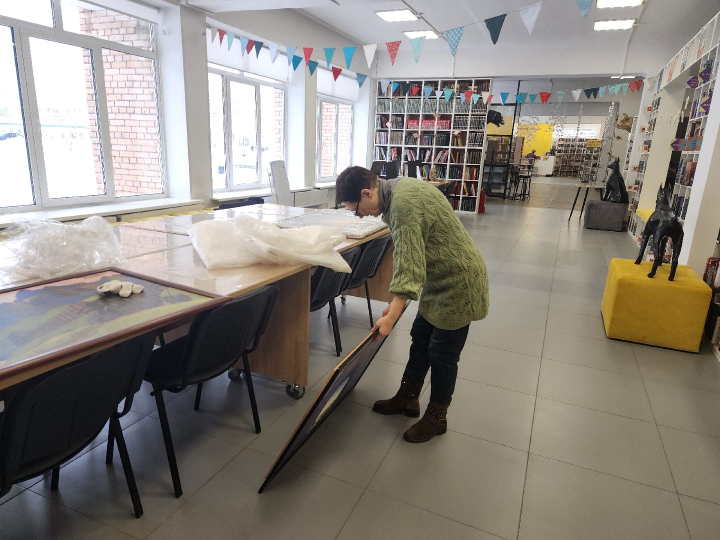 шатура, городской округ культура, рерих, библиотека, выставка картин, известный художник,