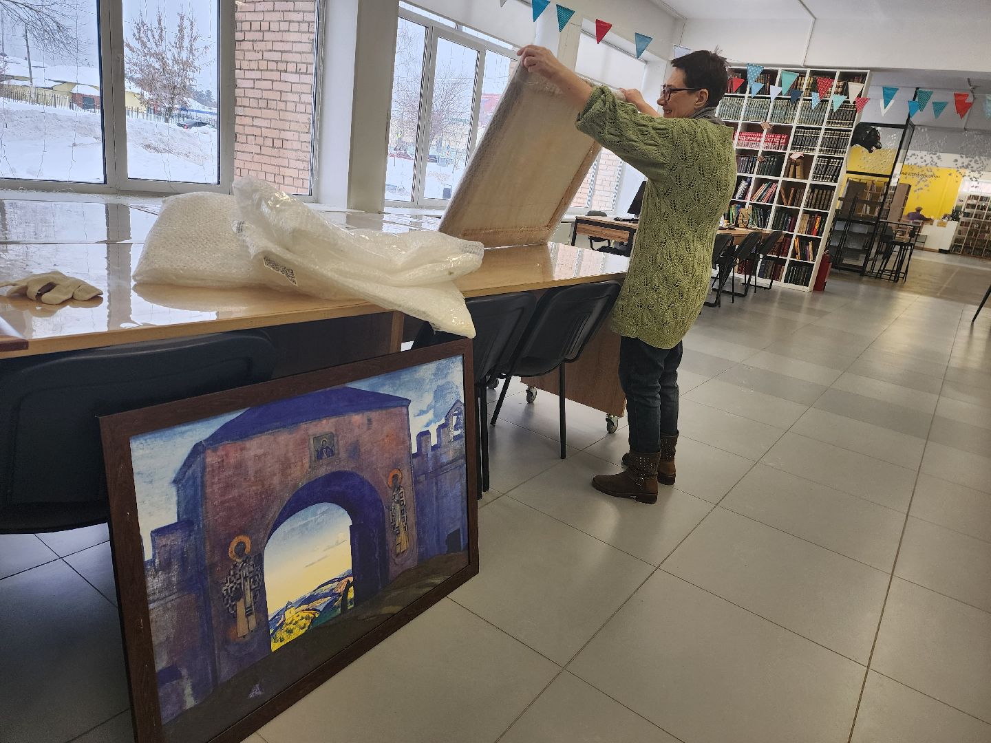 шатура, городской округ культура, рерих, библиотека, выставка картин, известный художник,