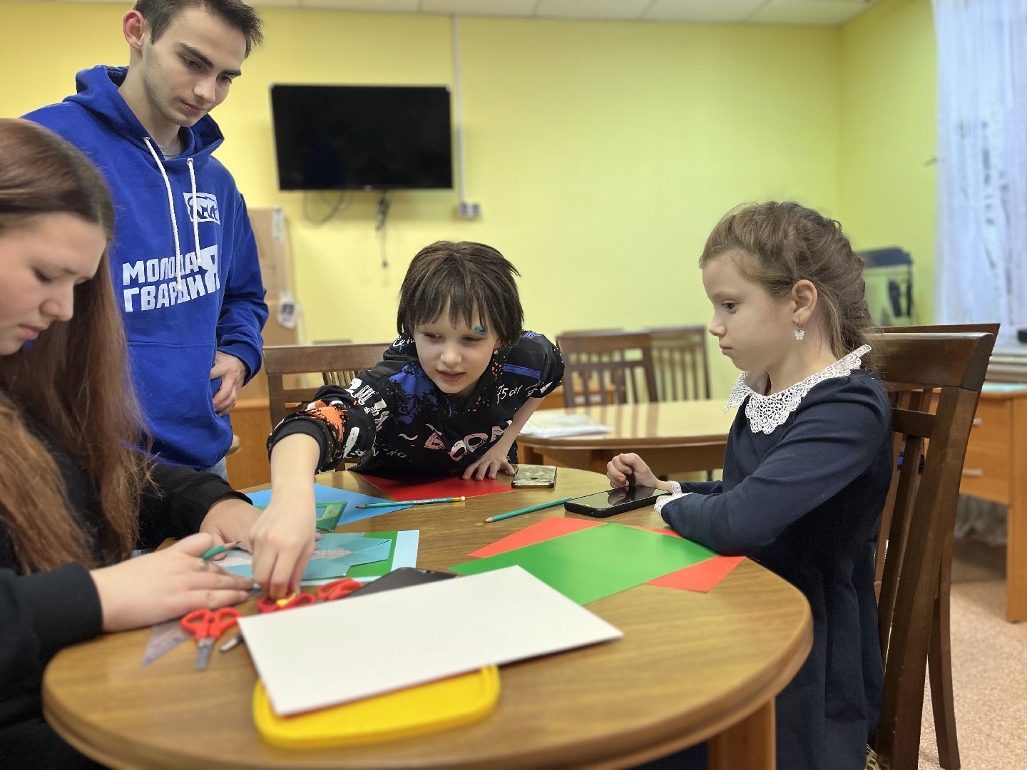 шаховская, волонтеры, молодая гвардия, семейный центр, дети,