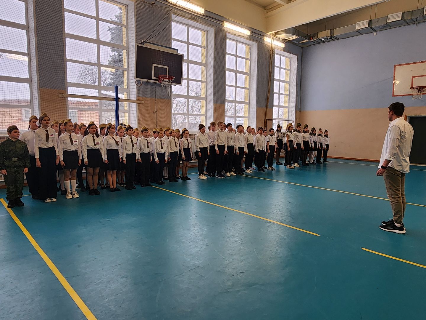 день защитника отечества, смотр строя и песни, школа,