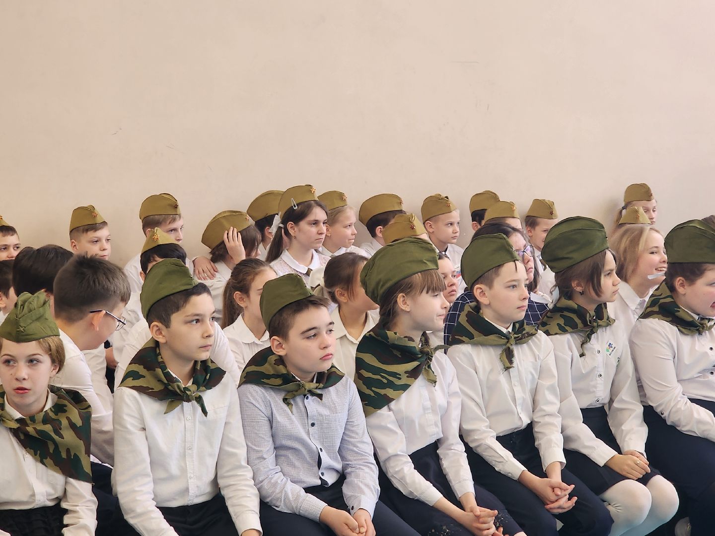 день защитника отечества, смотр строя и песни, школа,