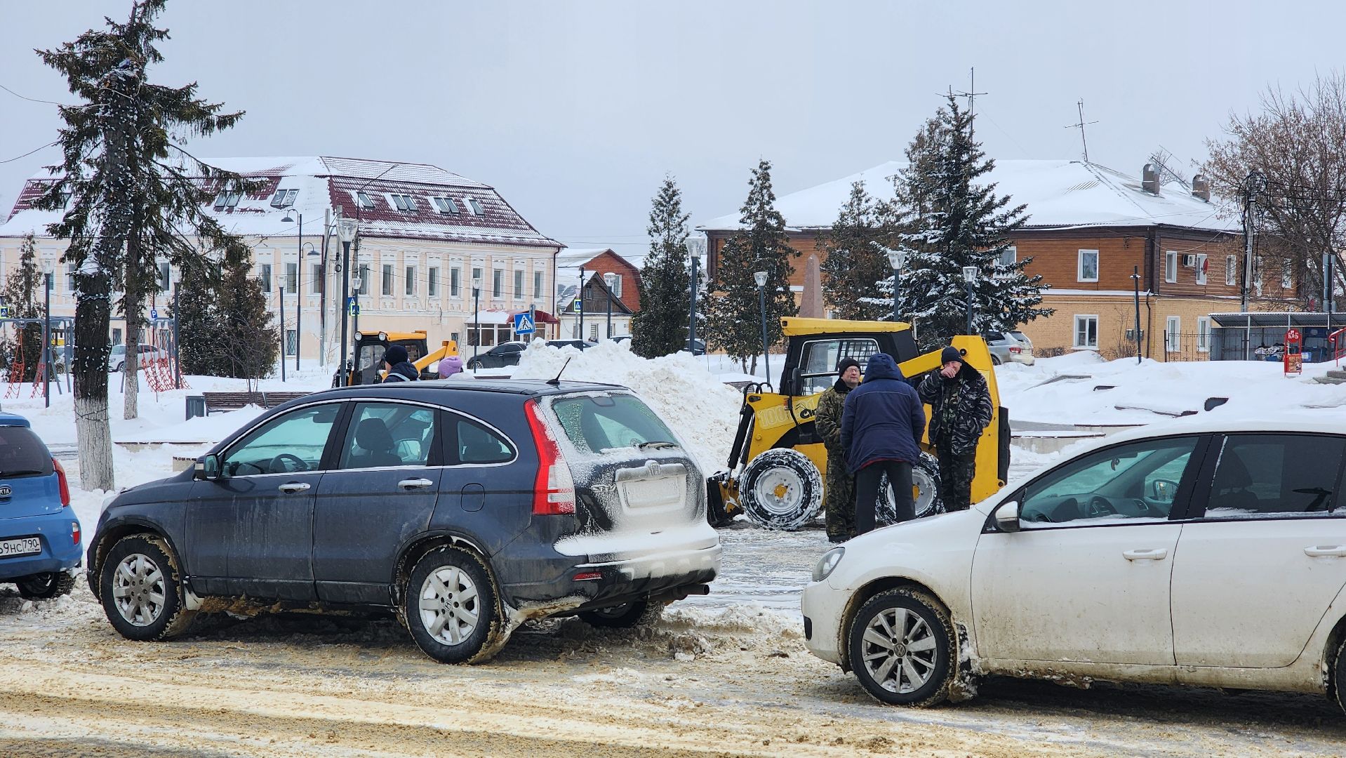 кашира, советская, уборка снега, жкх, мбу благоустройство, регенты, наледь,