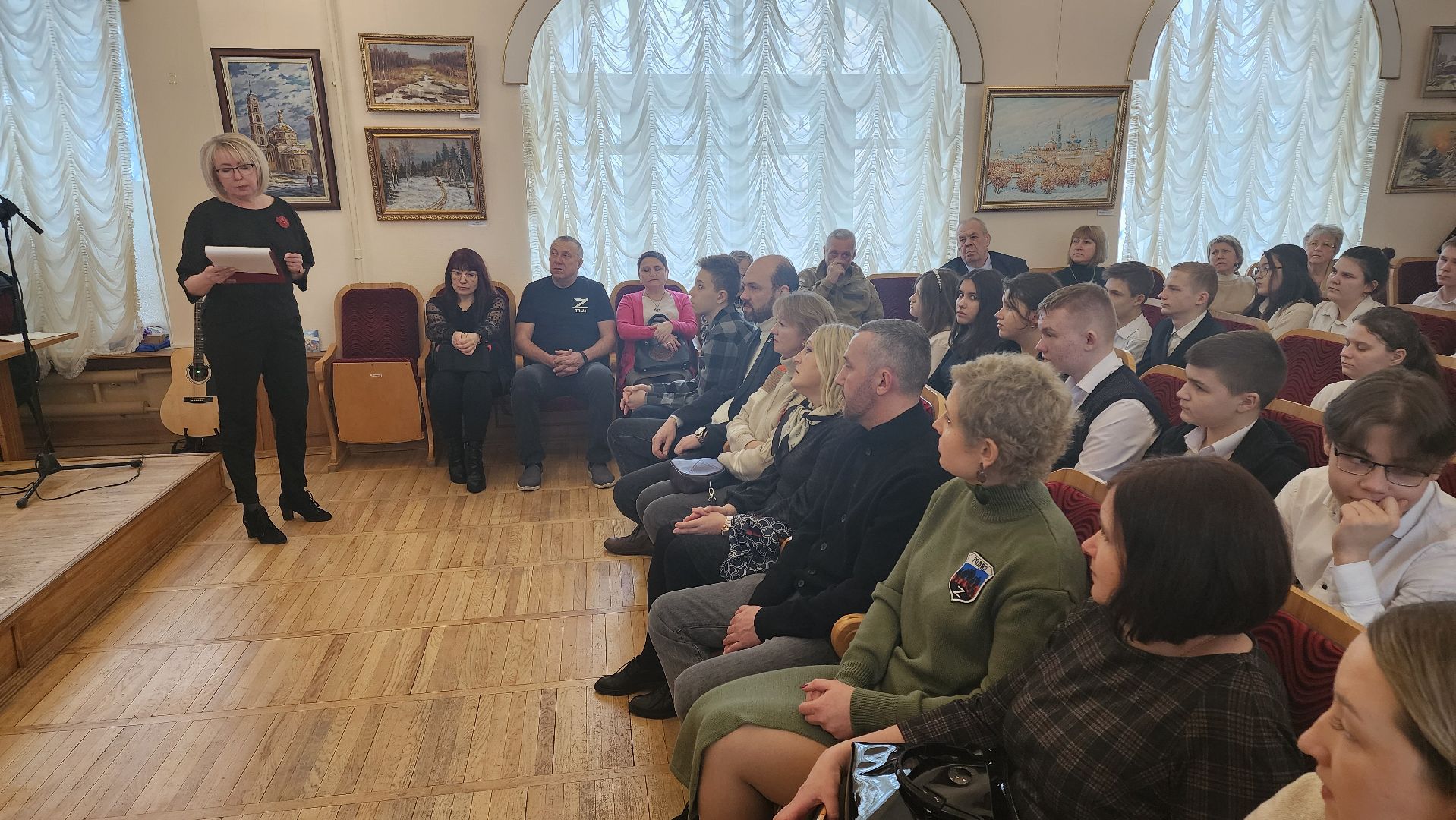 кашира, краеведческий музей, фотовыставка, Митя Сергеев, несломленный донбасс, СВО, фотограф,