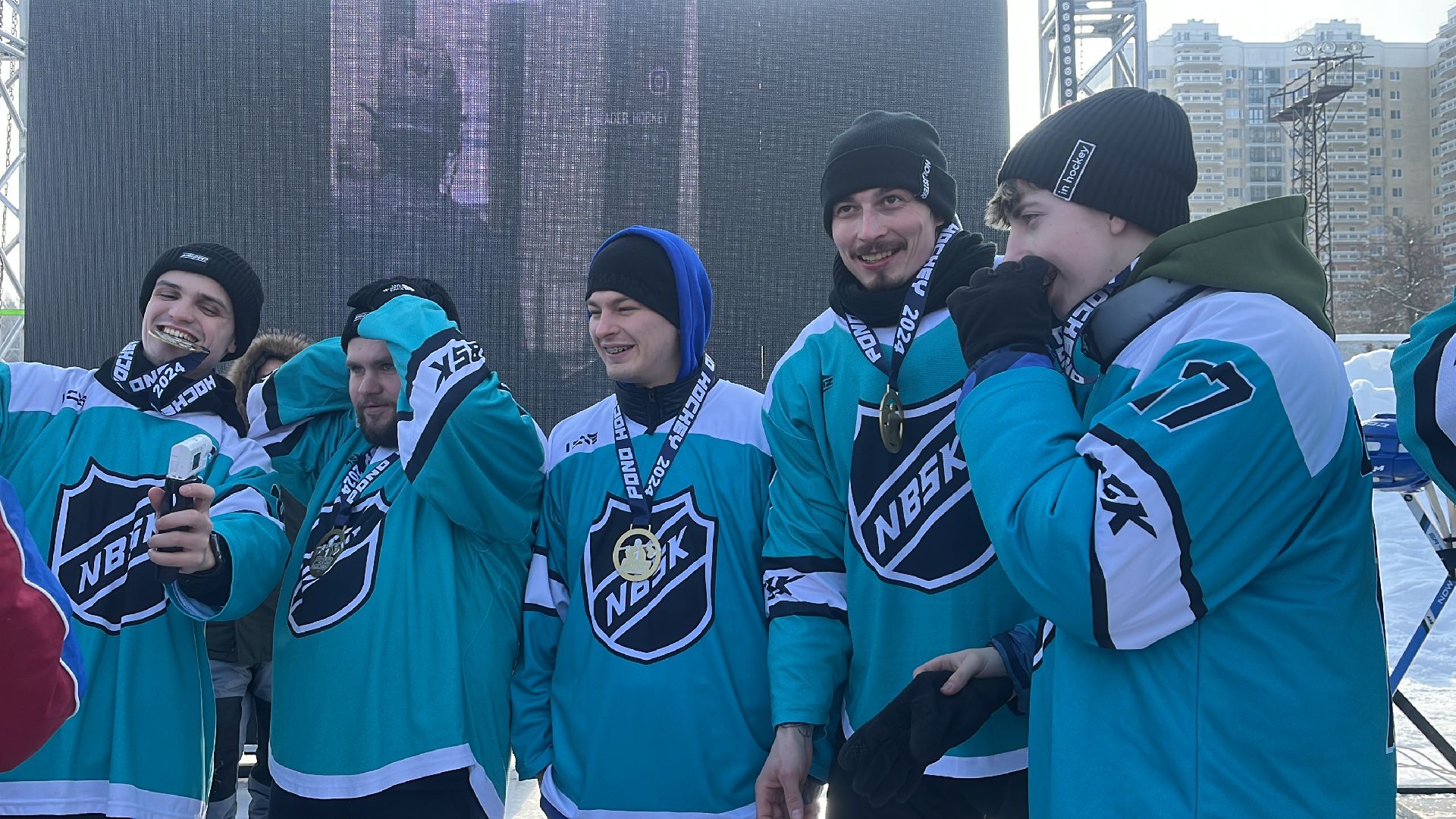 хоккей, понд-хоккей, матч, хоккей на улице, 4х4, спорт в подмосковье,