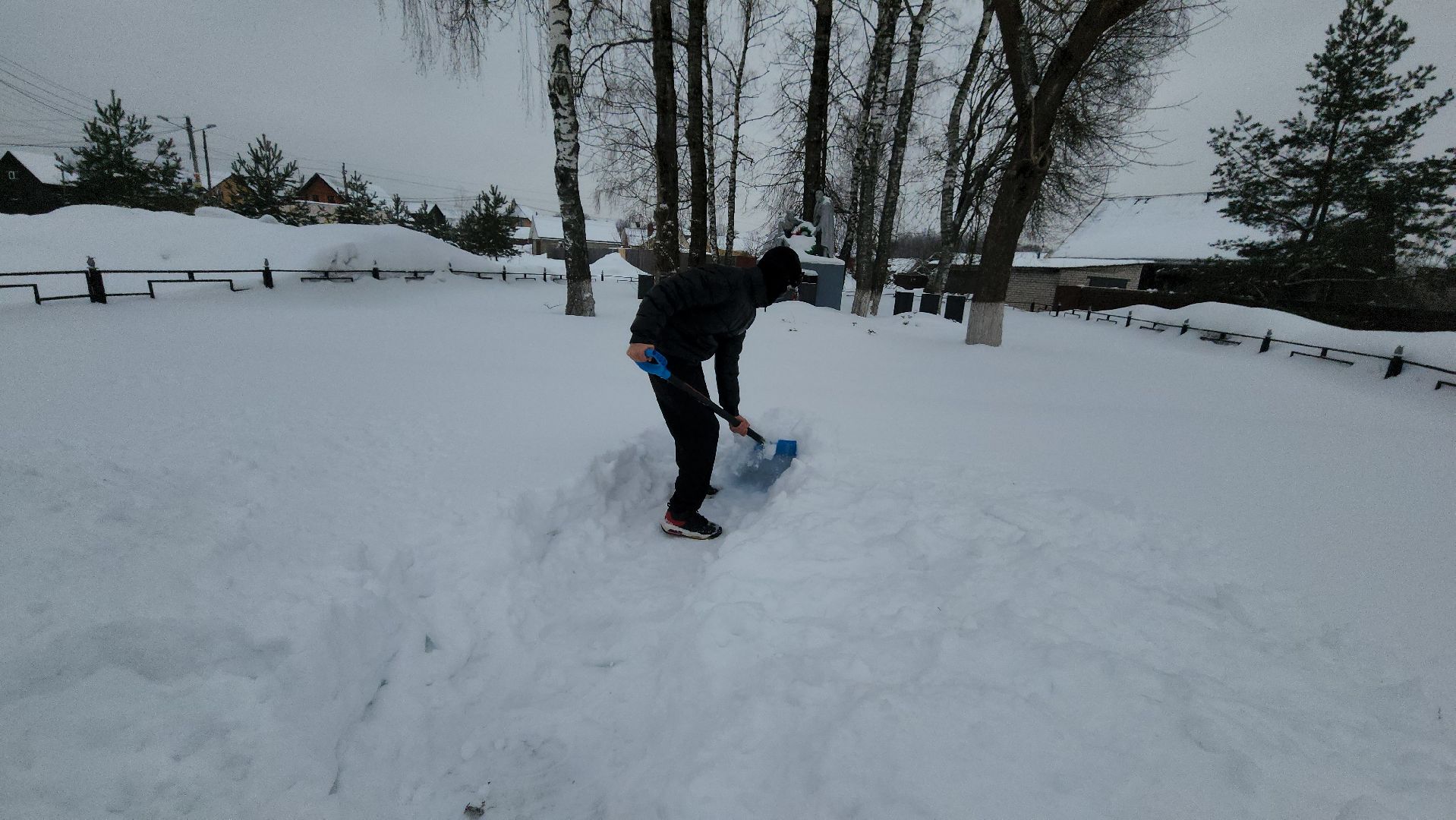 мемориал, вов, уборка снега, лицей, школьники, руза, рузский городской округ,