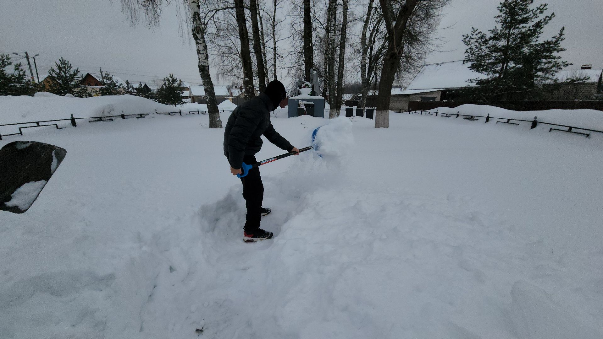 мемориал, вов, уборка снега, лицей, школьники, руза, рузский городской округ,
