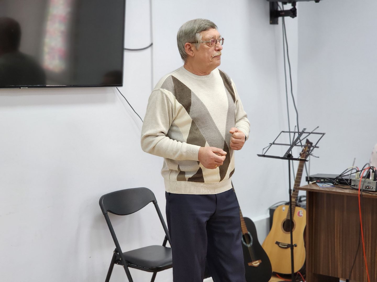 волоколамск, художественная выставка, библиоканикулы, библиотека, Выставка, художник, художники подмосковья,