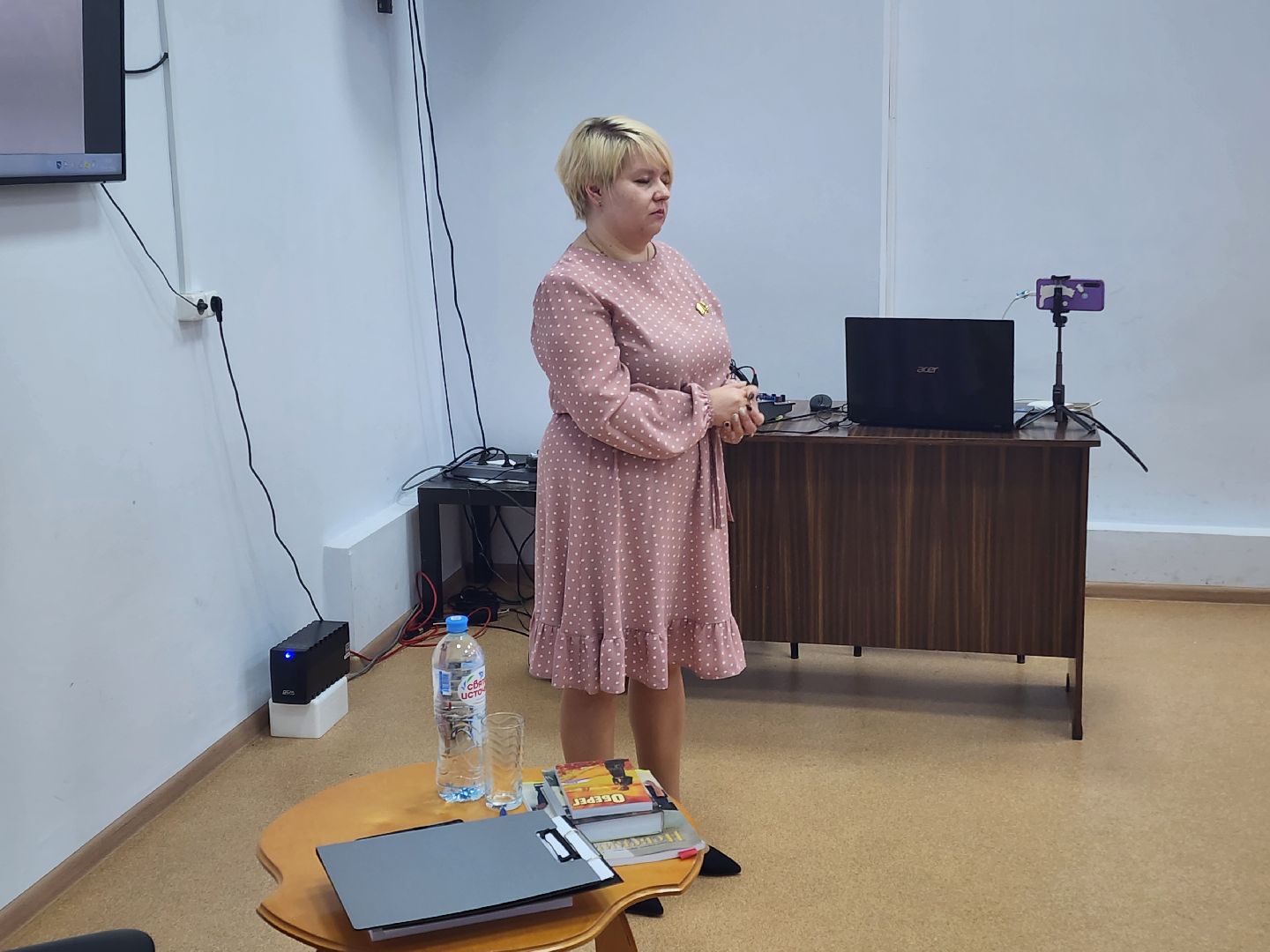 волоколамск, библиотека, Читатели, поэзия, поэт, поэтесса, поэтический вечер, творчество,