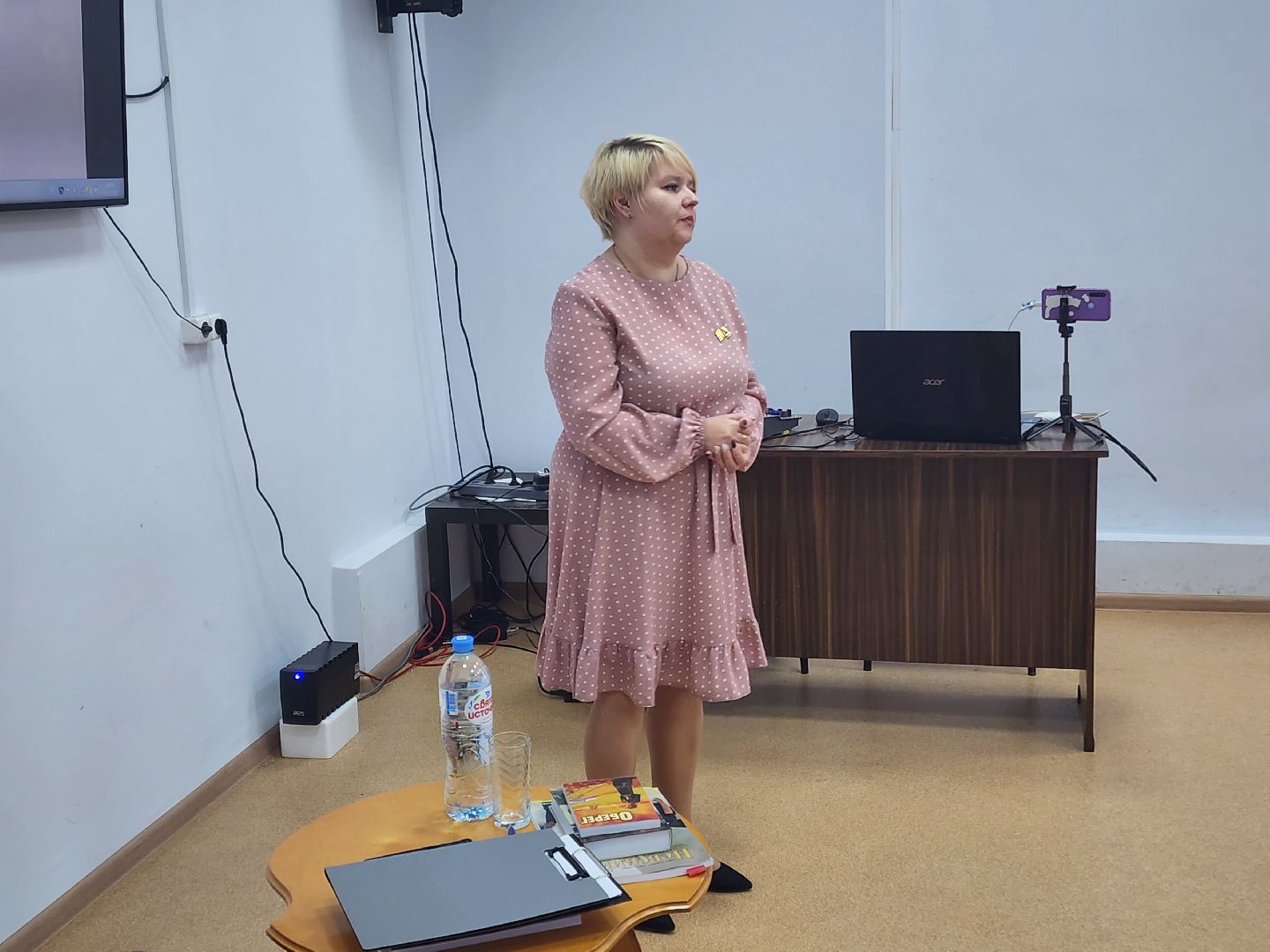 волоколамск, библиотека, Читатели, поэзия, поэт, поэтесса, поэтический вечер, творчество,