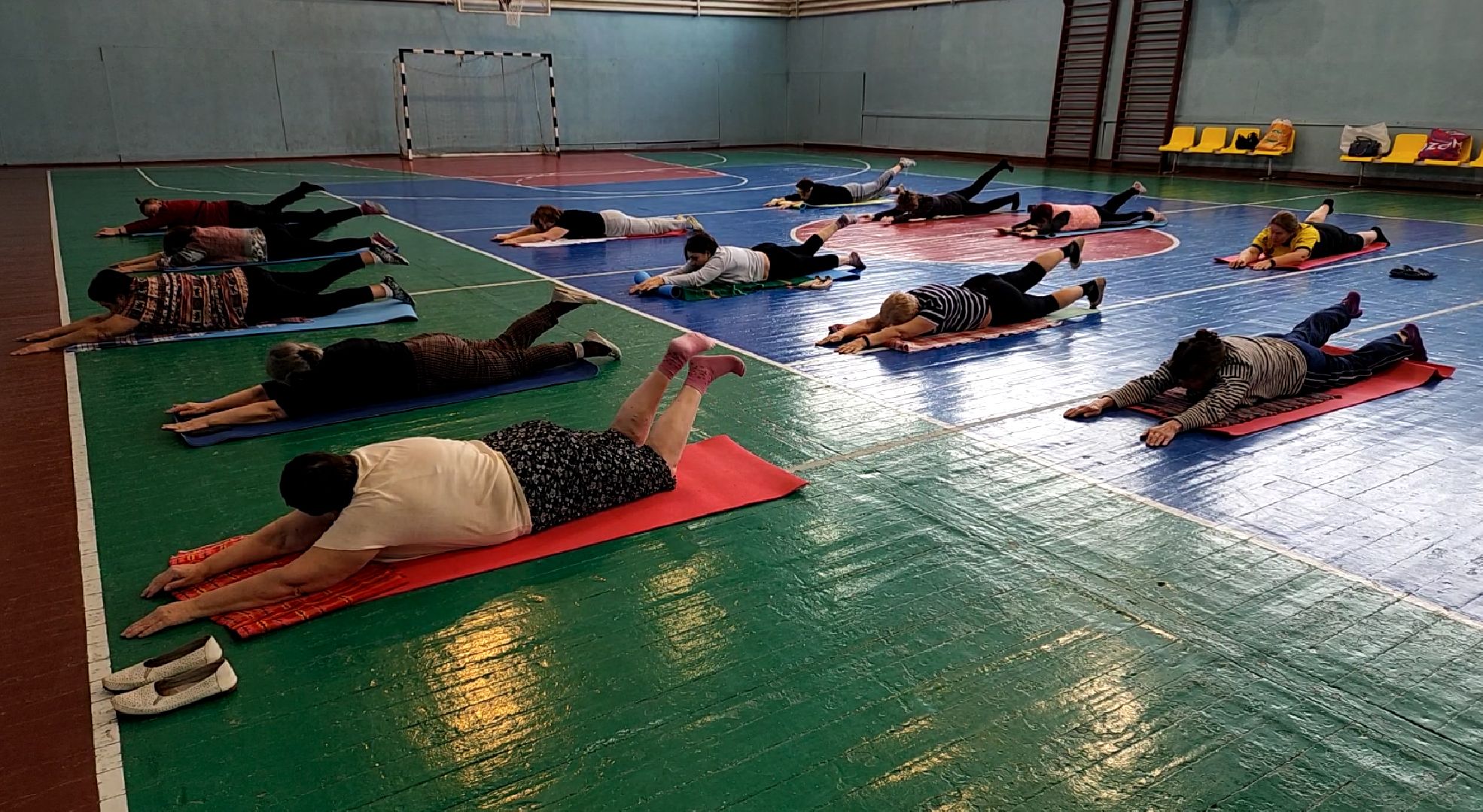 активное долголети, долголеты, электросталь, мой город, старшее поколение, лечебная физкультура, гимнастика, спортзал, здоровый образ жизни,