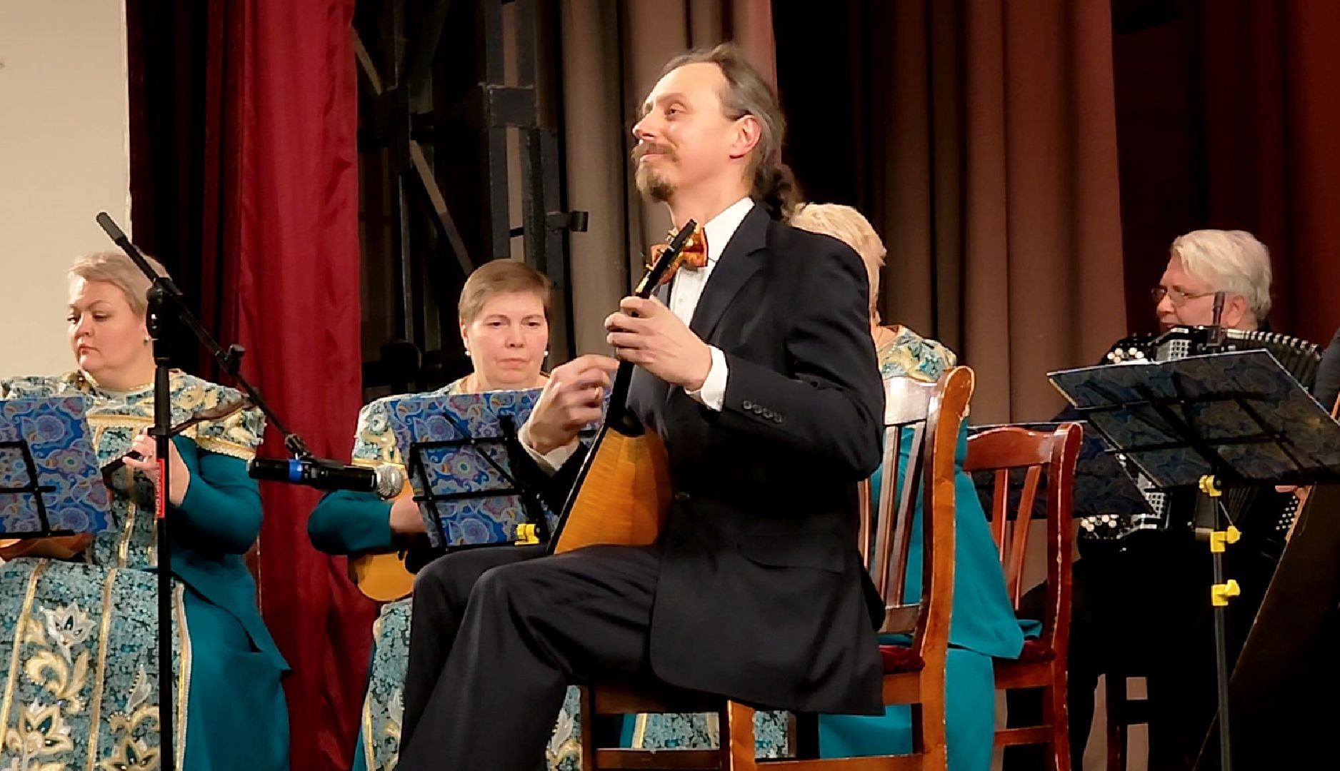 электросталь, мой город, концерт, фестиваль, культура и туризм в подмосковье, культура подмосковья, культура россии, музыкальные инструменты, музыкальные вечера, балалаечник, оркестр,