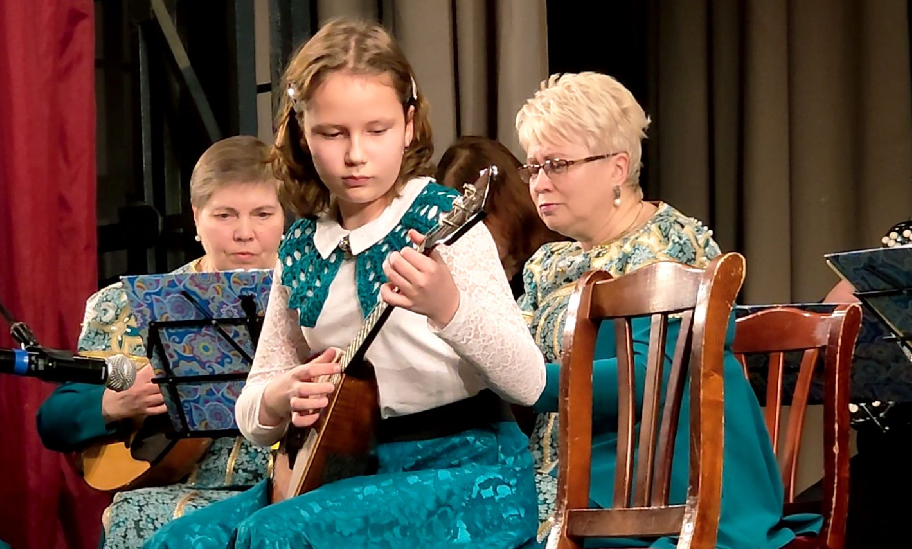 электросталь, мой город, концерт, фестиваль, культура и туризм в подмосковье, культура подмосковья, культура россии, музыкальные инструменты, музыкальные вечера, балалаечник, оркестр,