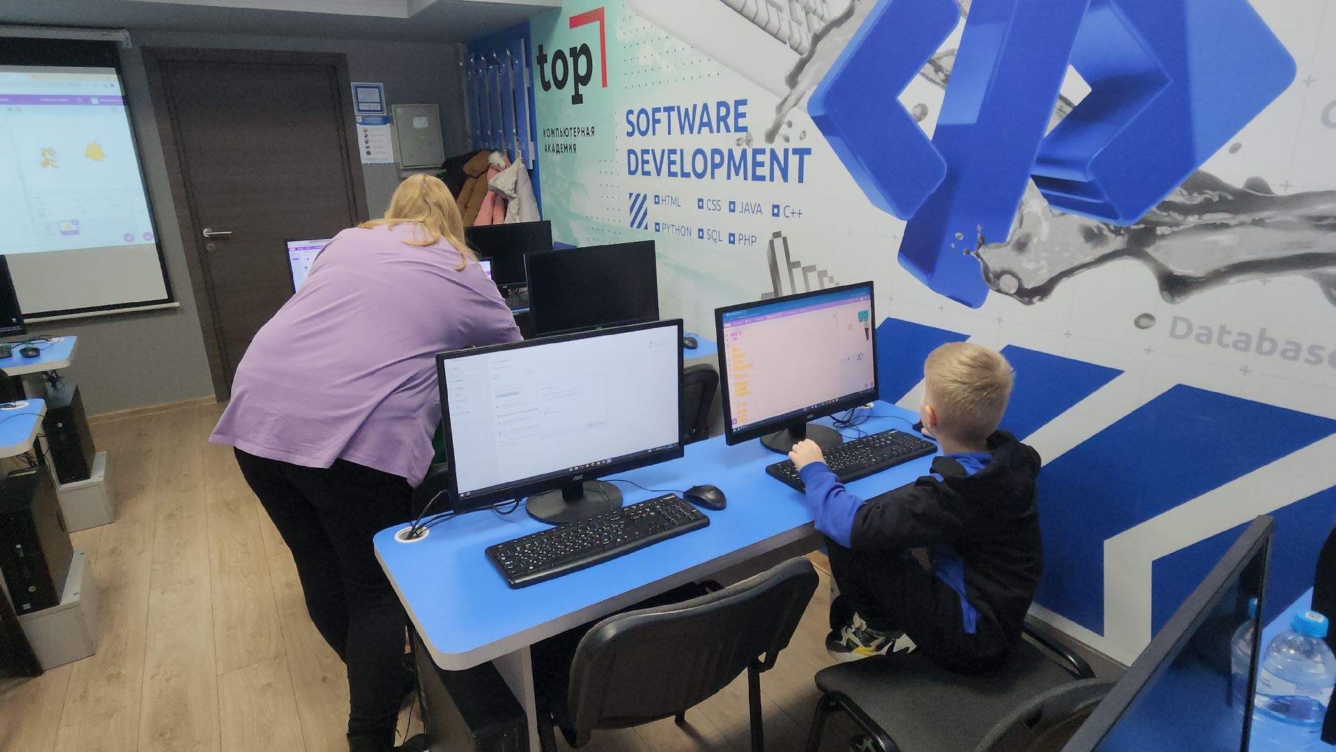 академия тор, бесплатные занятия, семинар, школьники, IT, информационные технологии, Егор Денисов,