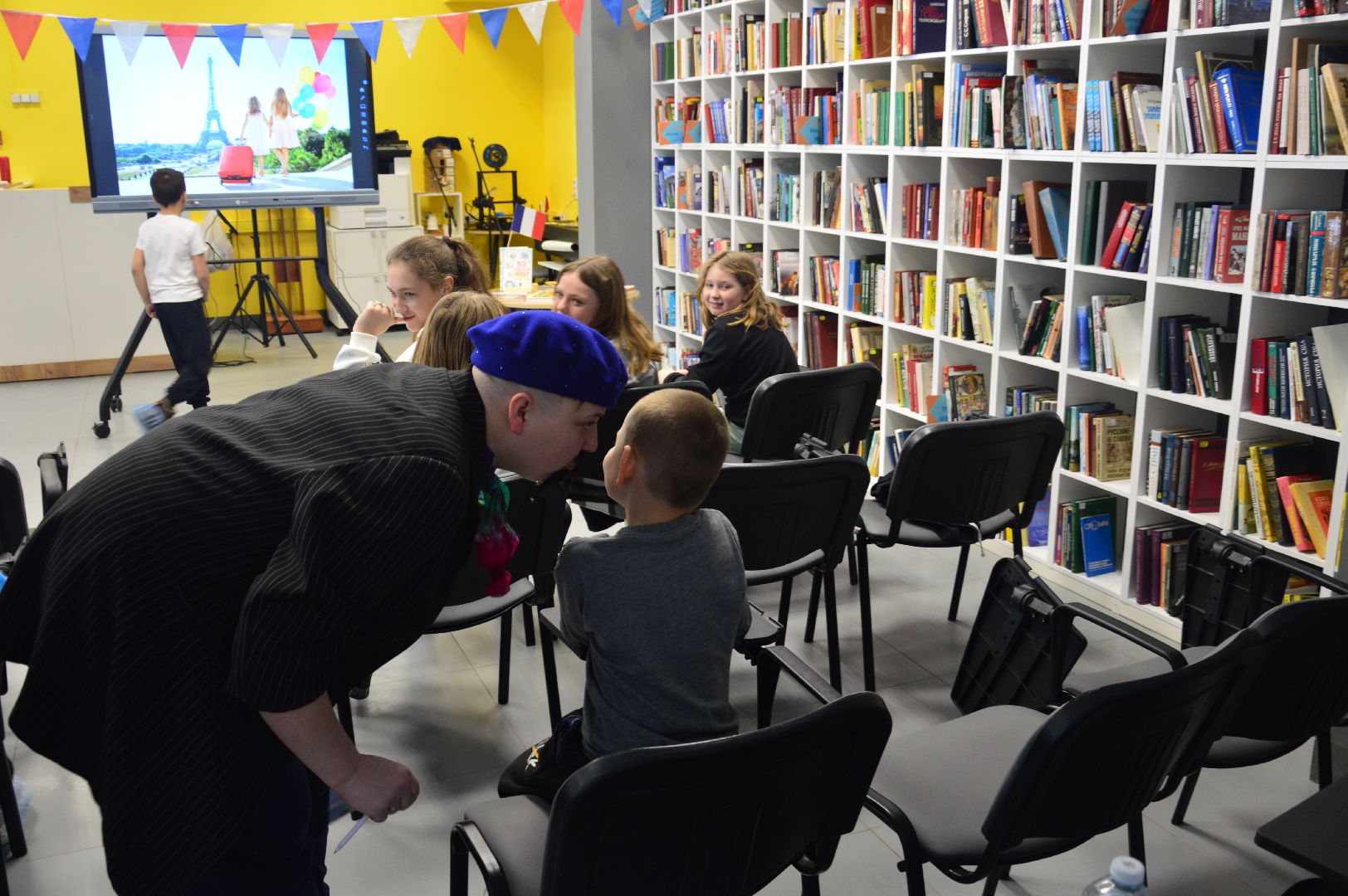 шатура, франция, библиотека, день всех влюбленных, любовь, любовь к искусству, городской округ культура, культура для школьников, культура молодежь,