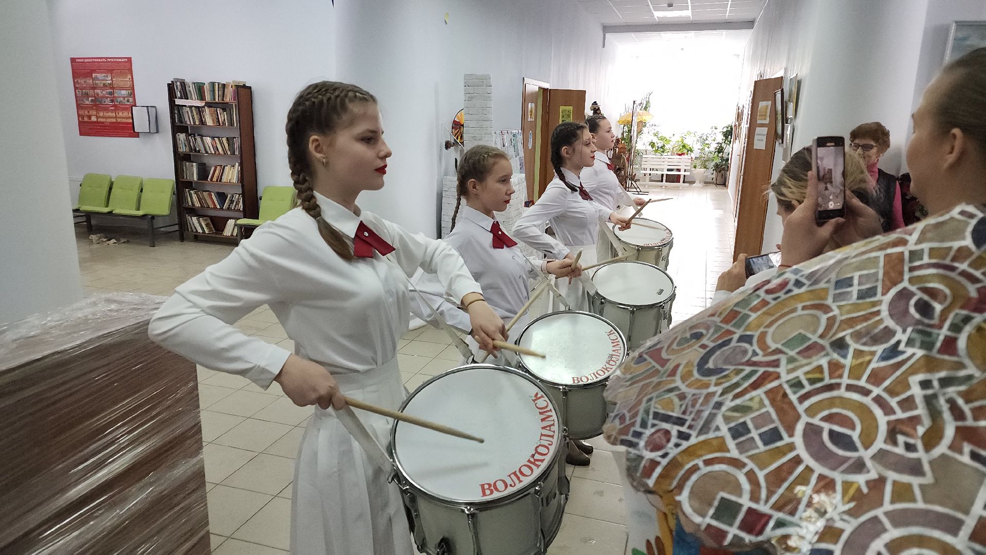 волоколамск, библиотека, Мажоретки, Барабанщицы, Коллектив, музыка,
