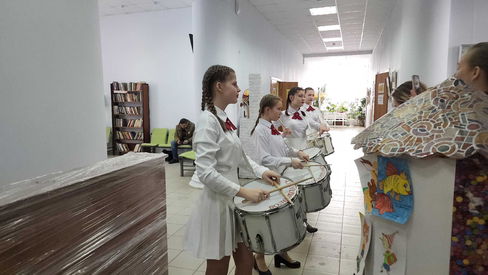 волоколамск, библиотека, Мажоретки, Барабанщицы, Коллектив, музыка,