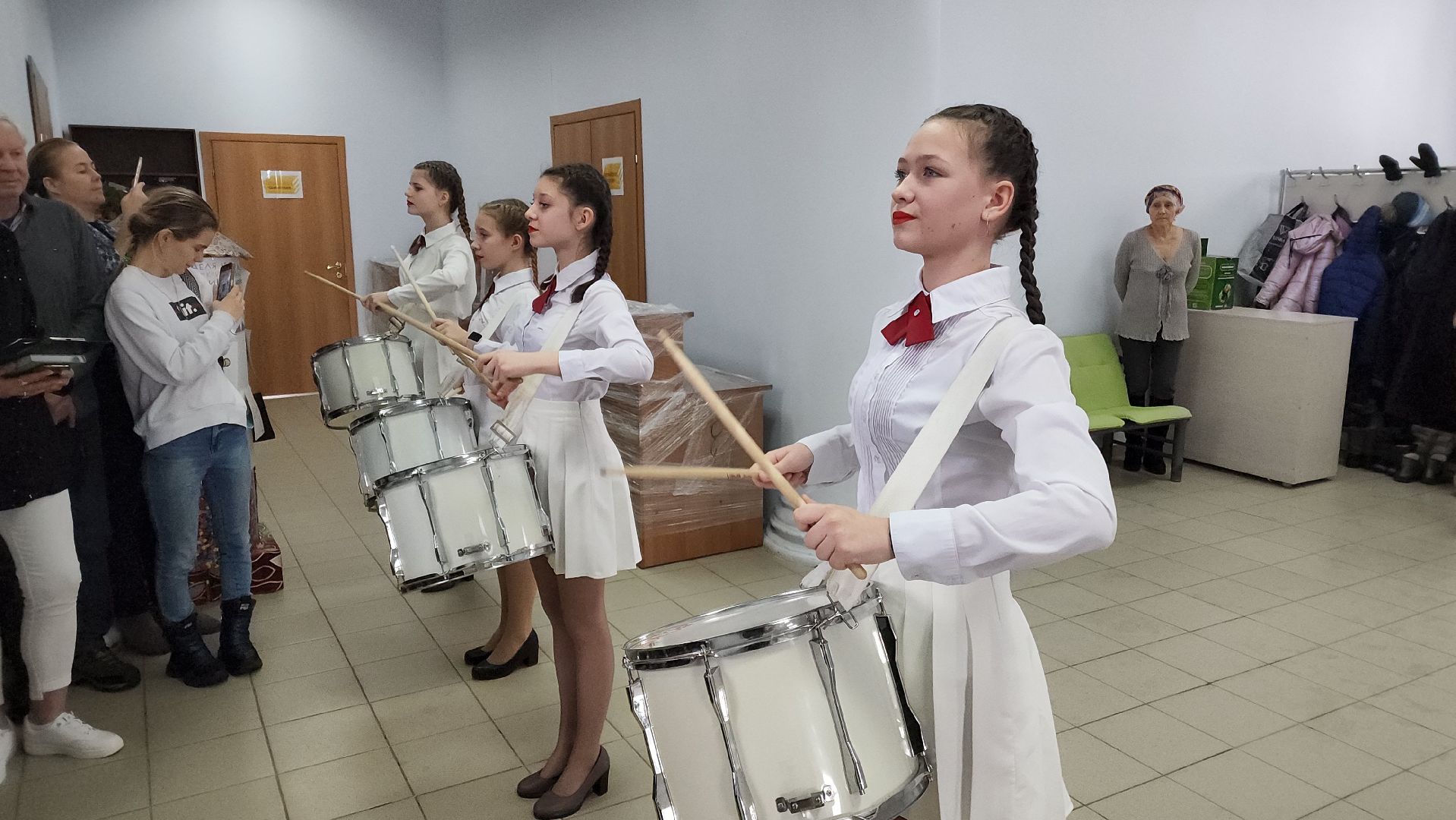 волоколамск, библиотека, Мажоретки, Барабанщицы, Коллектив, музыка,