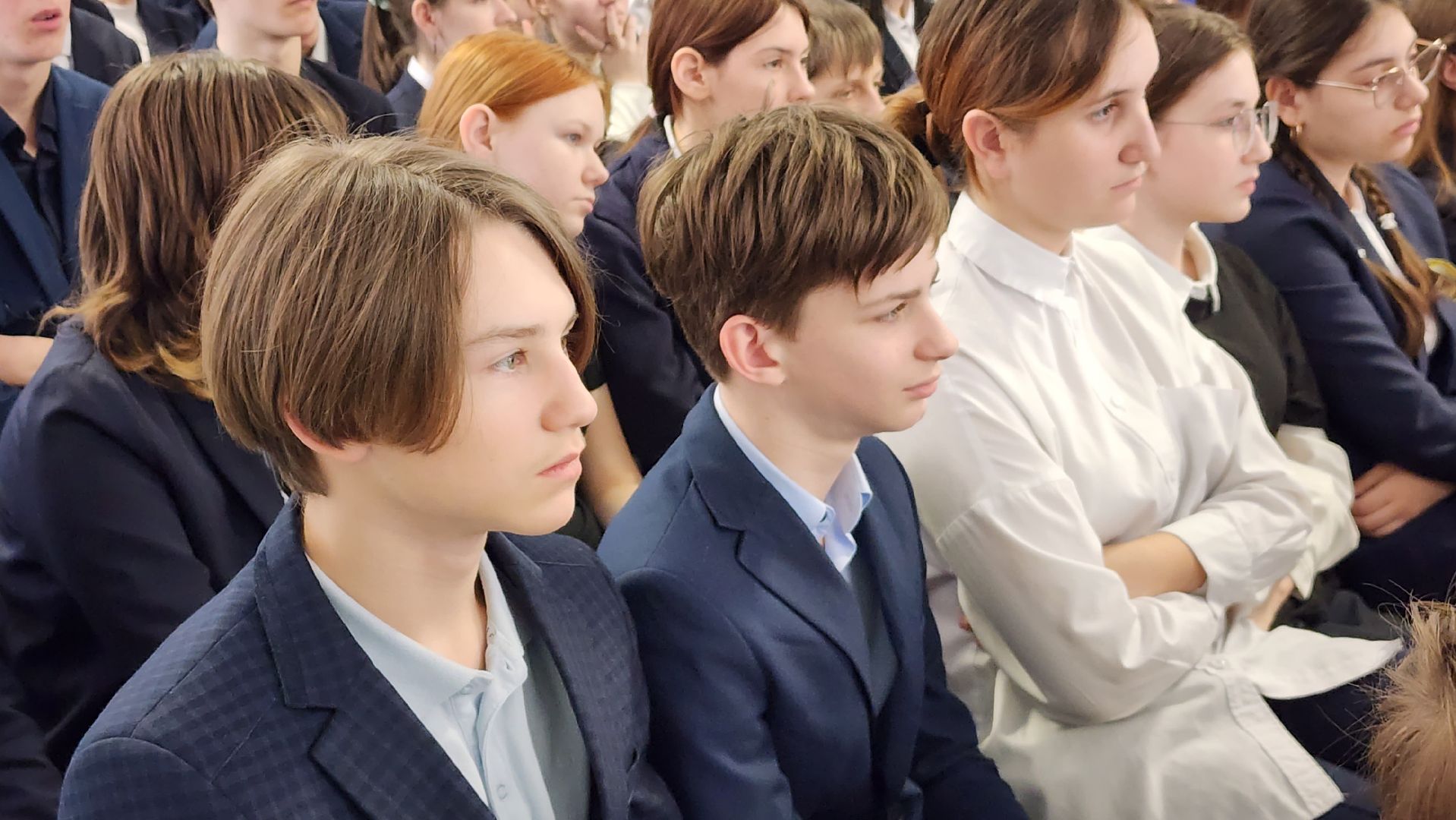 урок мужества, патриотическое воспитание, дивизия особого назначения имени ф.э. дзержинског, Лосино-Петровский, школьники,