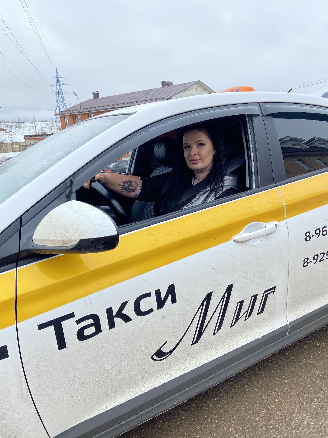 Волоколамск, девушка, такси, профессия, общество, водитель, автомобиль, праздник