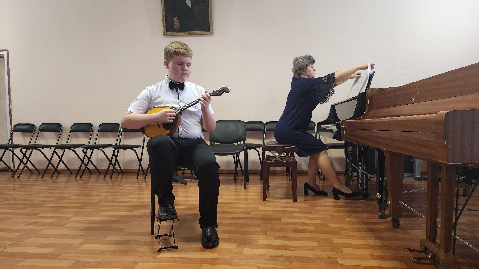 кашира, сувенир, русские народные инструменты, областной гитара, баян, домра, балалайка,