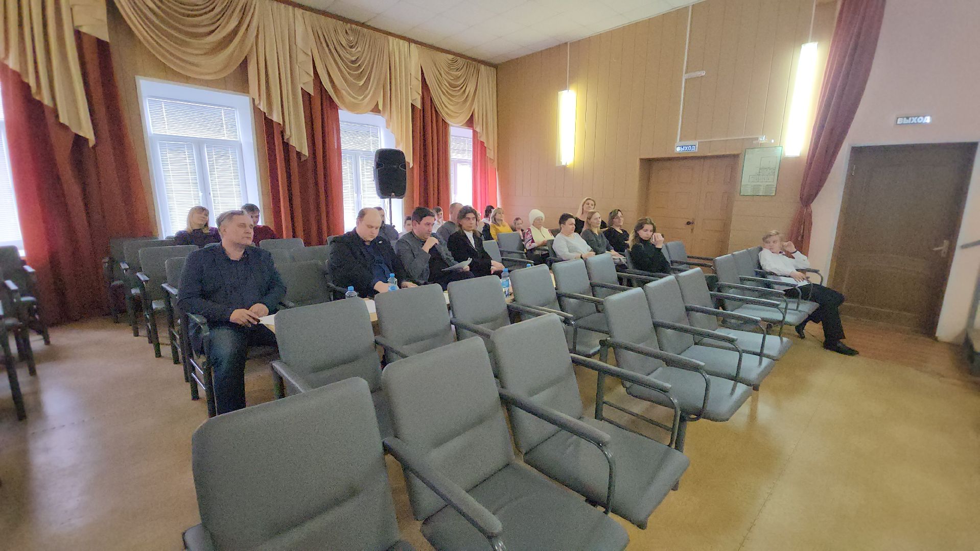 кашира, сувенир, русские народные инструменты, областной гитара, баян, домра, балалайка,