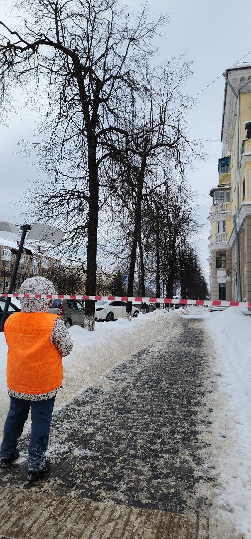 электросталь, мой город, жкх, жкх подмосковье, управляющая компания, сосульки, наледь, чистка кровли от снега, альпинизм,