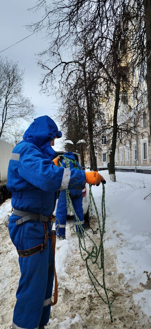 электросталь, мой город, жкх, жкх подмосковье, управляющая компания, сосульки, наледь, чистка кровли от снега, альпинизм,