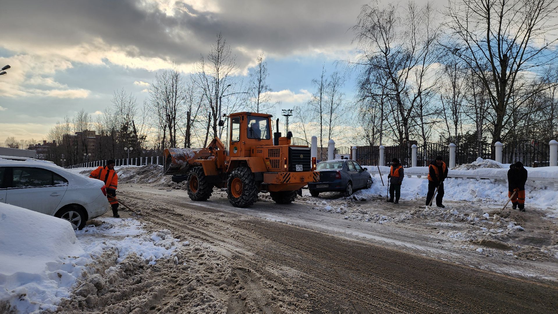 уборка улиц, очистка дорог, уборка снега и наледи,