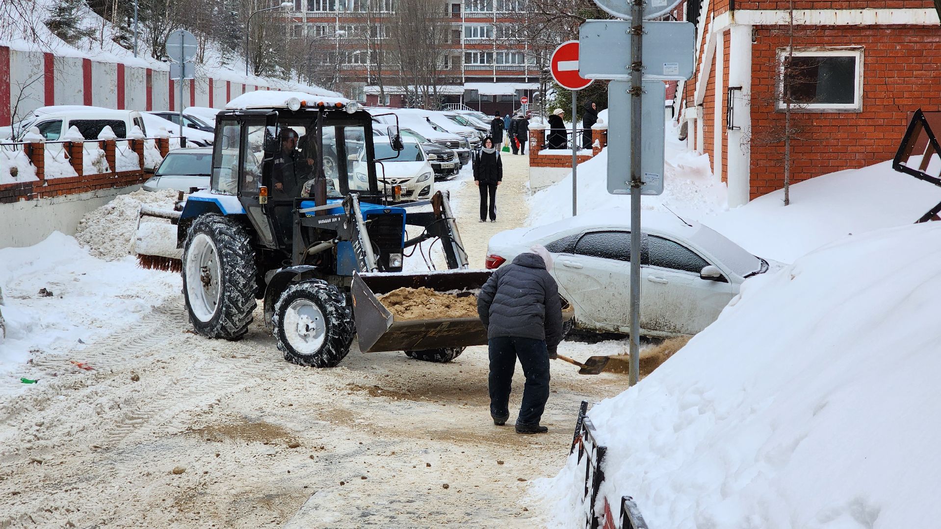 уборка дворов, уборка снега, уборка дорог,