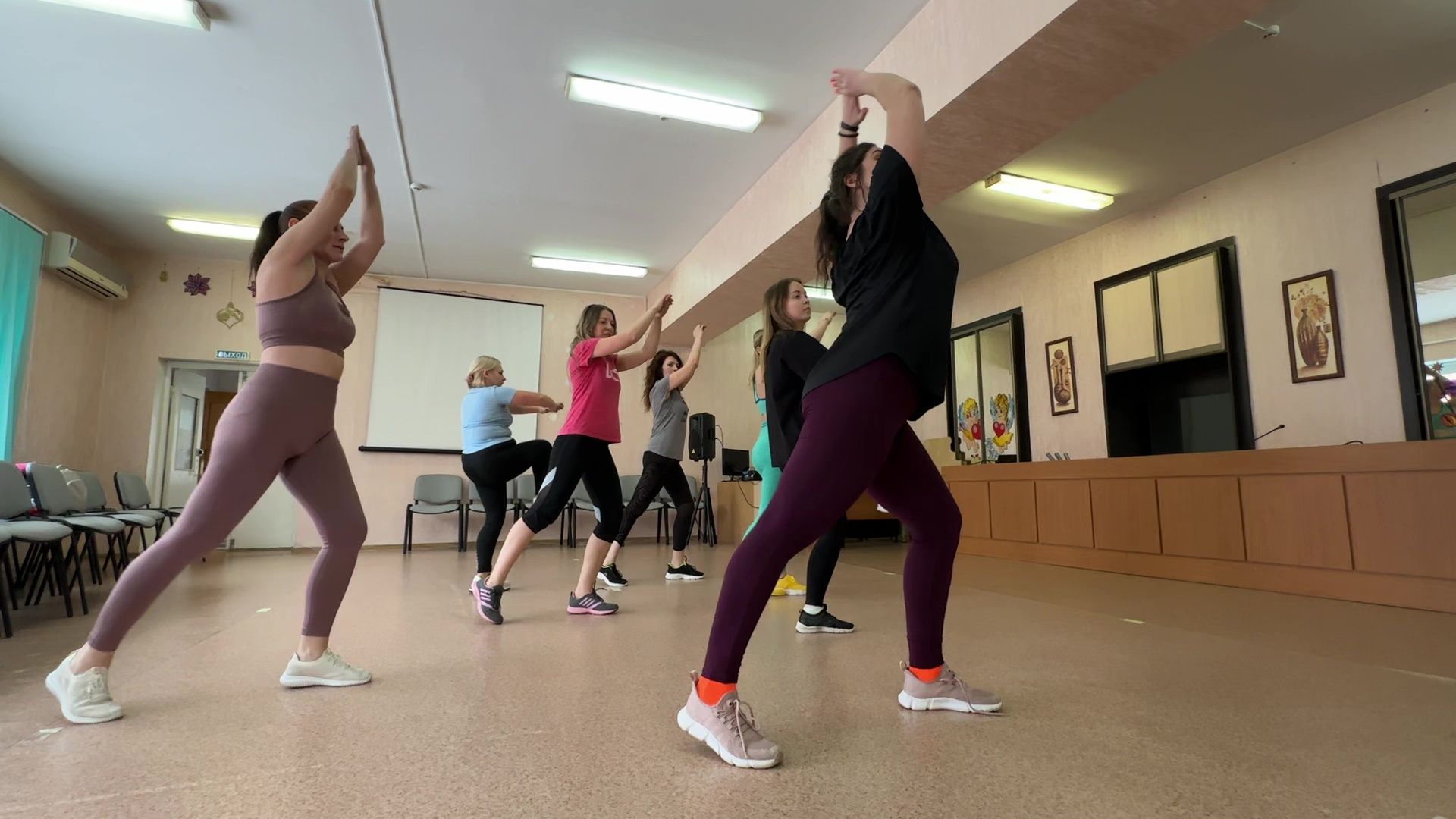 Реутов, Родничок, мамино время, проекты для мам, танцы,