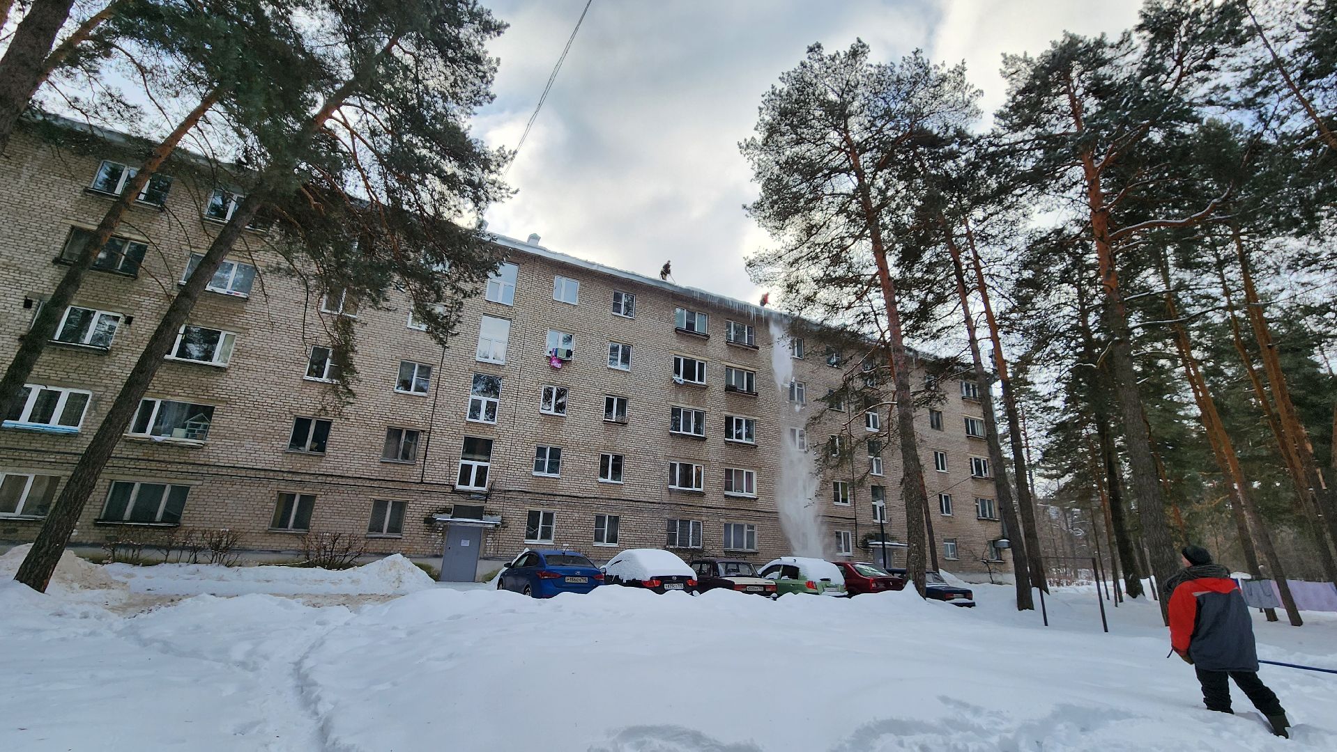 протвино, благоустойство, зима, сосульки, очистка крыш,