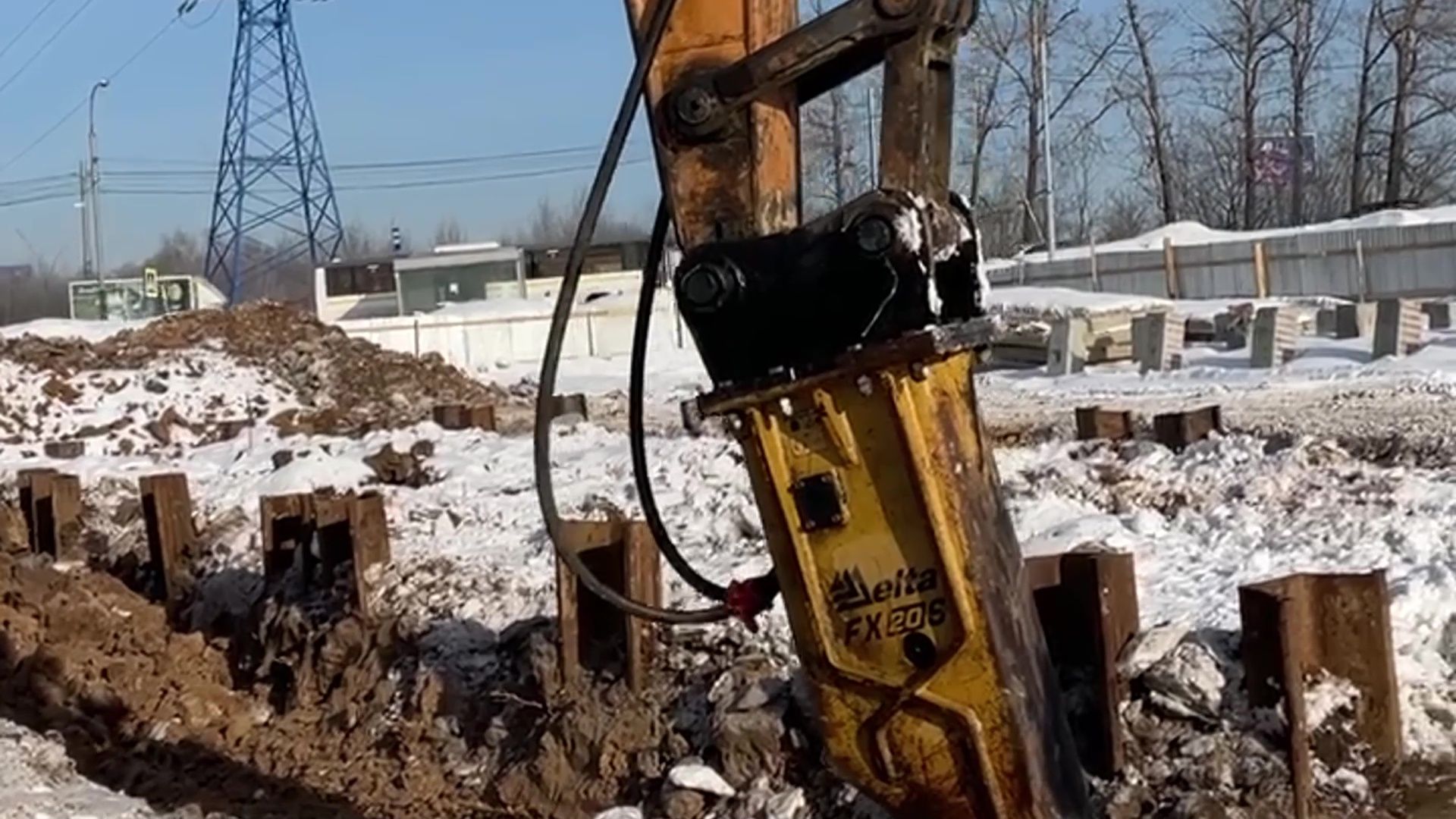 ленинский, каширское шоссе, строительство, котлован, рабочие, машины, дорога,