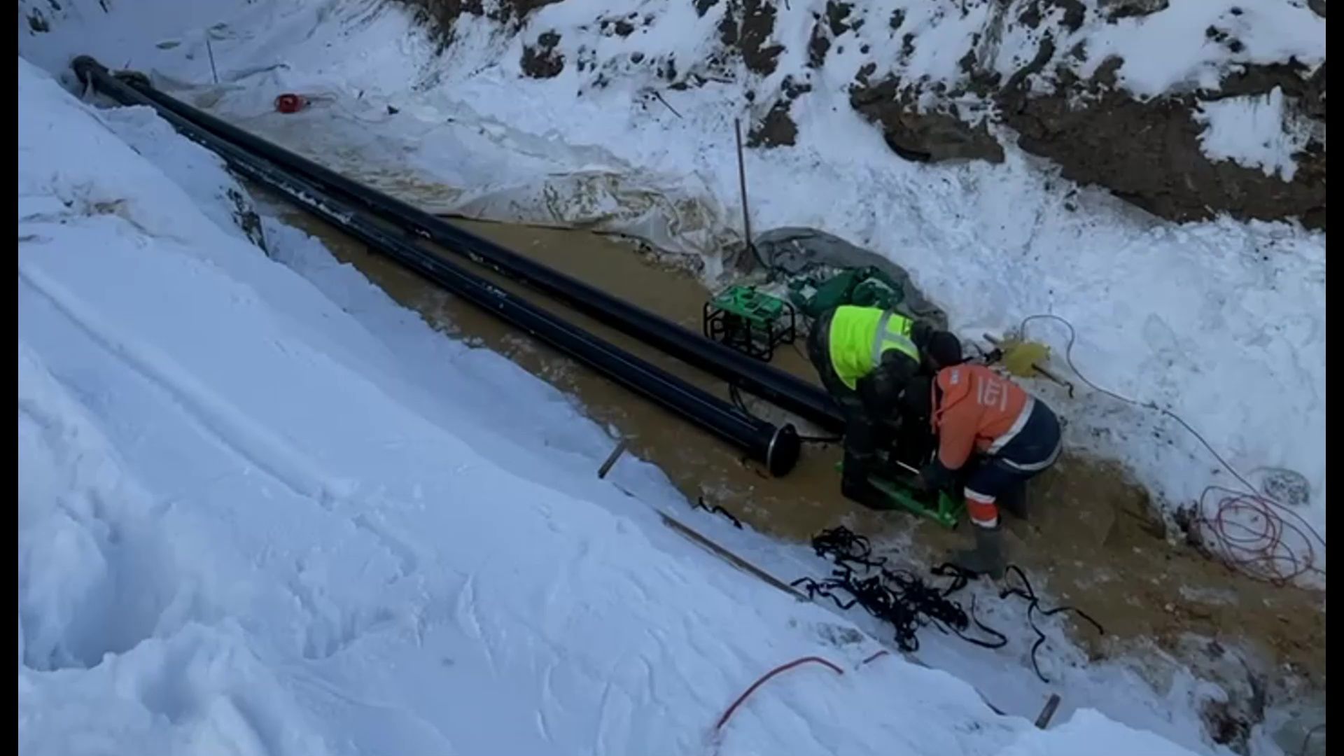 ленинский, каширское шоссе, строительство, котлован, рабочие, машины, дорога,