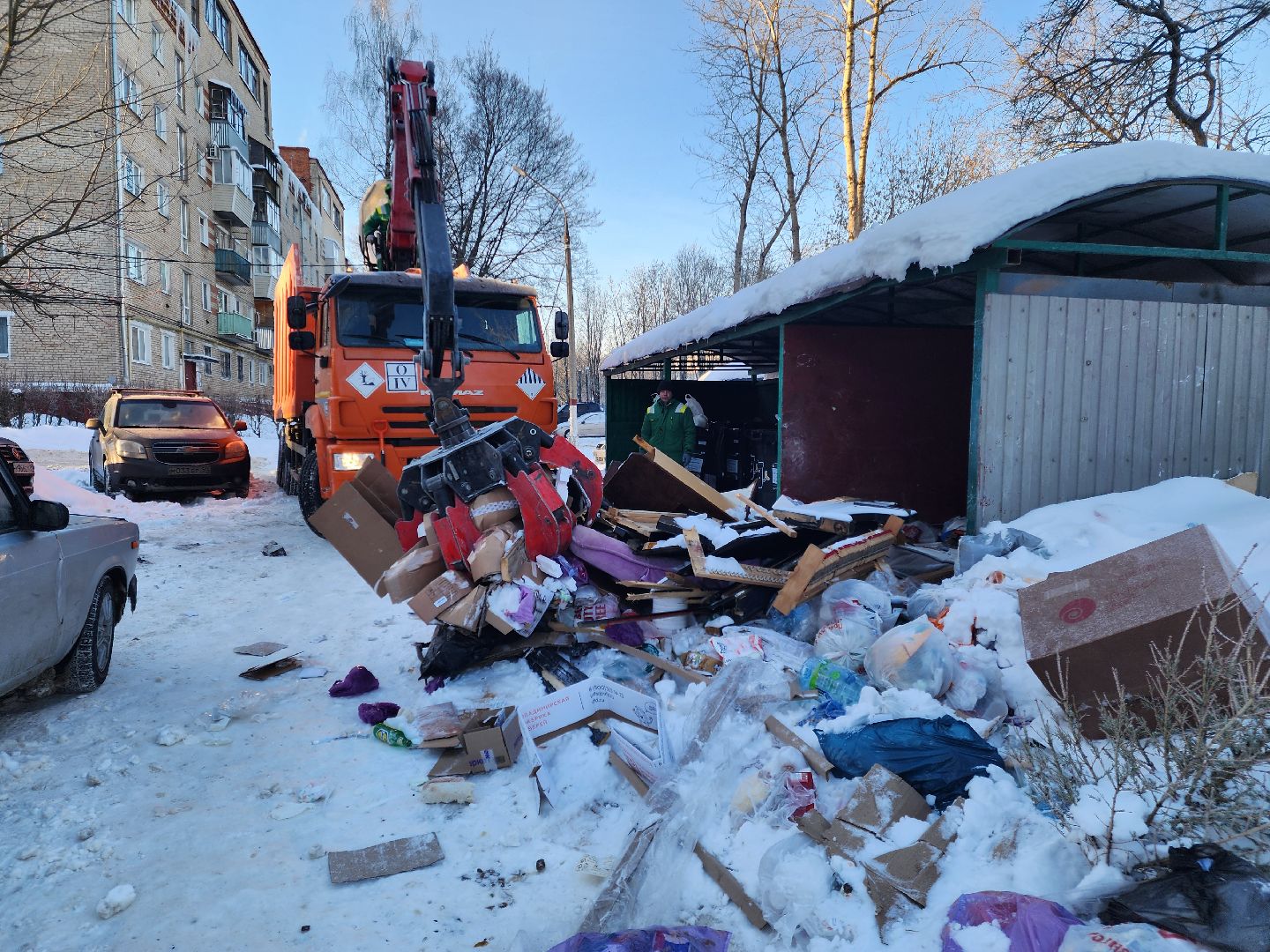 Подольск,Ломовозы, Вывоз мусора, контейнерная площадка,