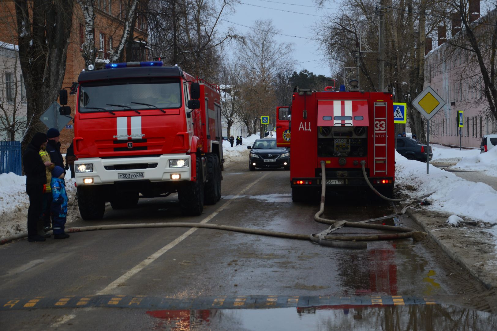 пожар, шатура, чп, пожар многоквартирный дом, мчс, моспожспас, Клара Цеткин,