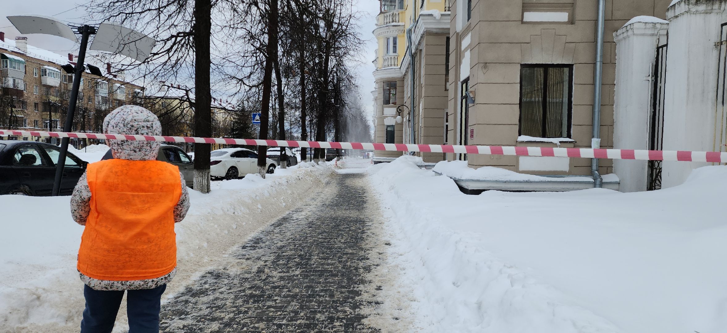 электросталь, мой город, уборка, уборка города, уборка дворов, уборка крыш, уборка льда, уборка снега, уборка снега и наледи, уборка общественных территорий, жкх, жкх подмосковья,