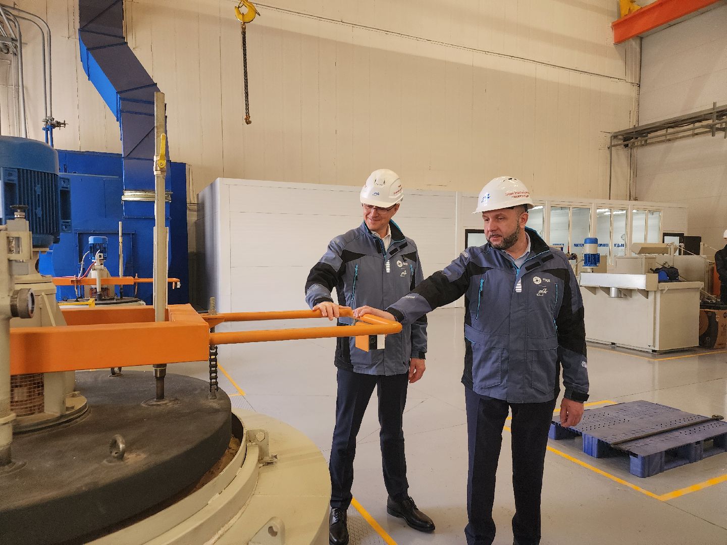 Машиностроение, Демиховский машзавод, электропоезд,