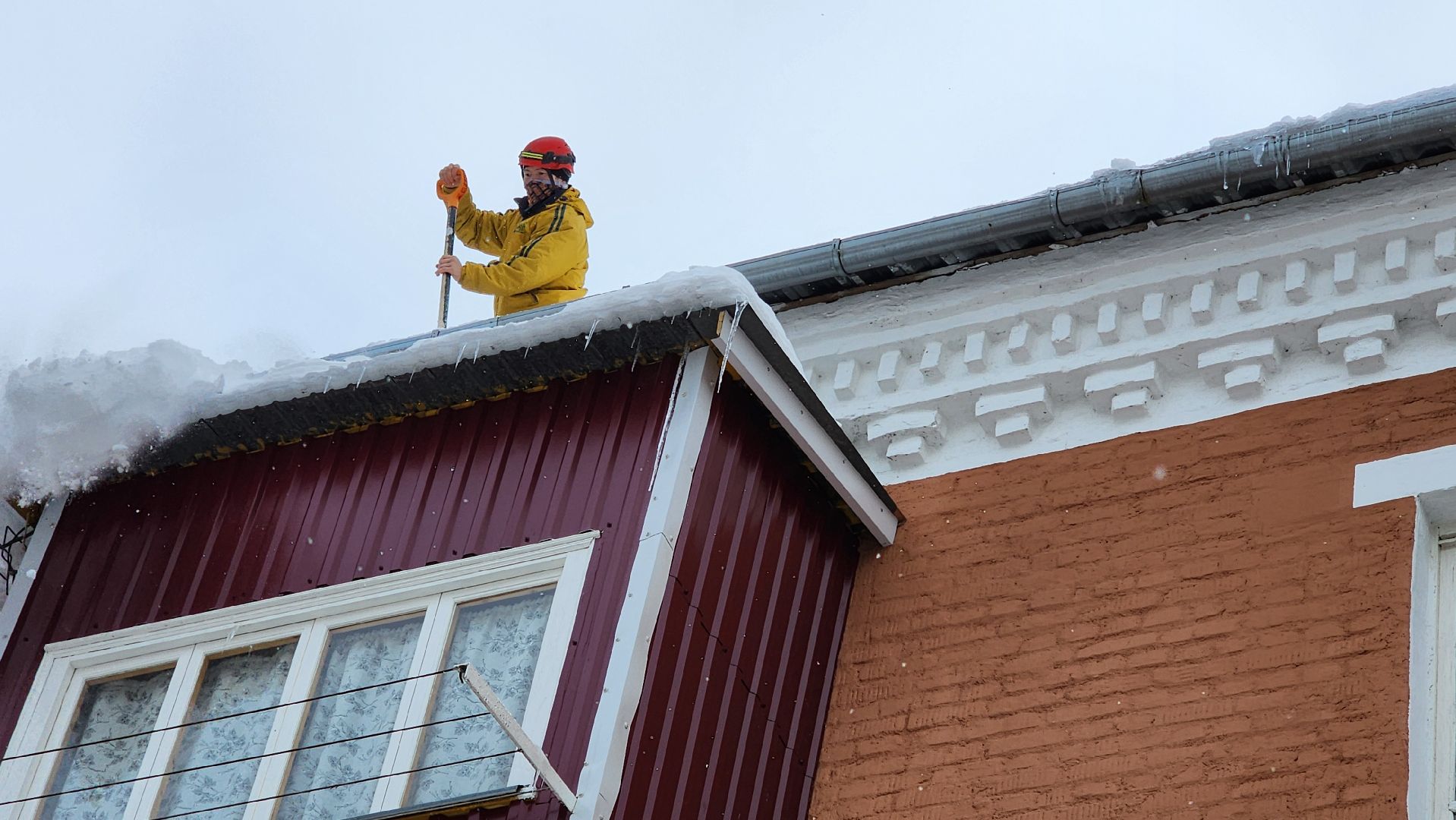 Подмосковье, Городской округ Пушкинский, Ивантеевка, ЖКХ, УК Держава, снег,