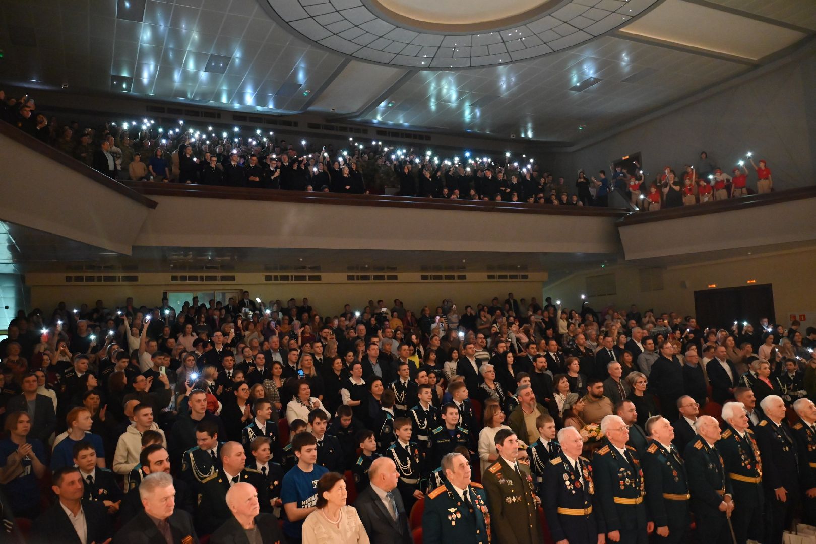 Реутов, праздник, концерт, Денис Майданов, песни, День защитника Отечества,