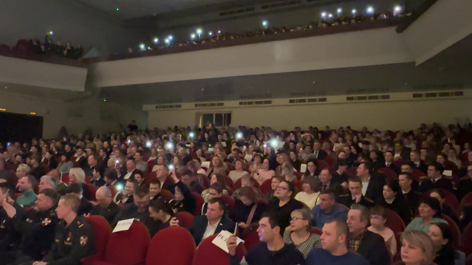 Реутов, праздник, концерт, Денис Майданов, песни, День защитника Отечества,