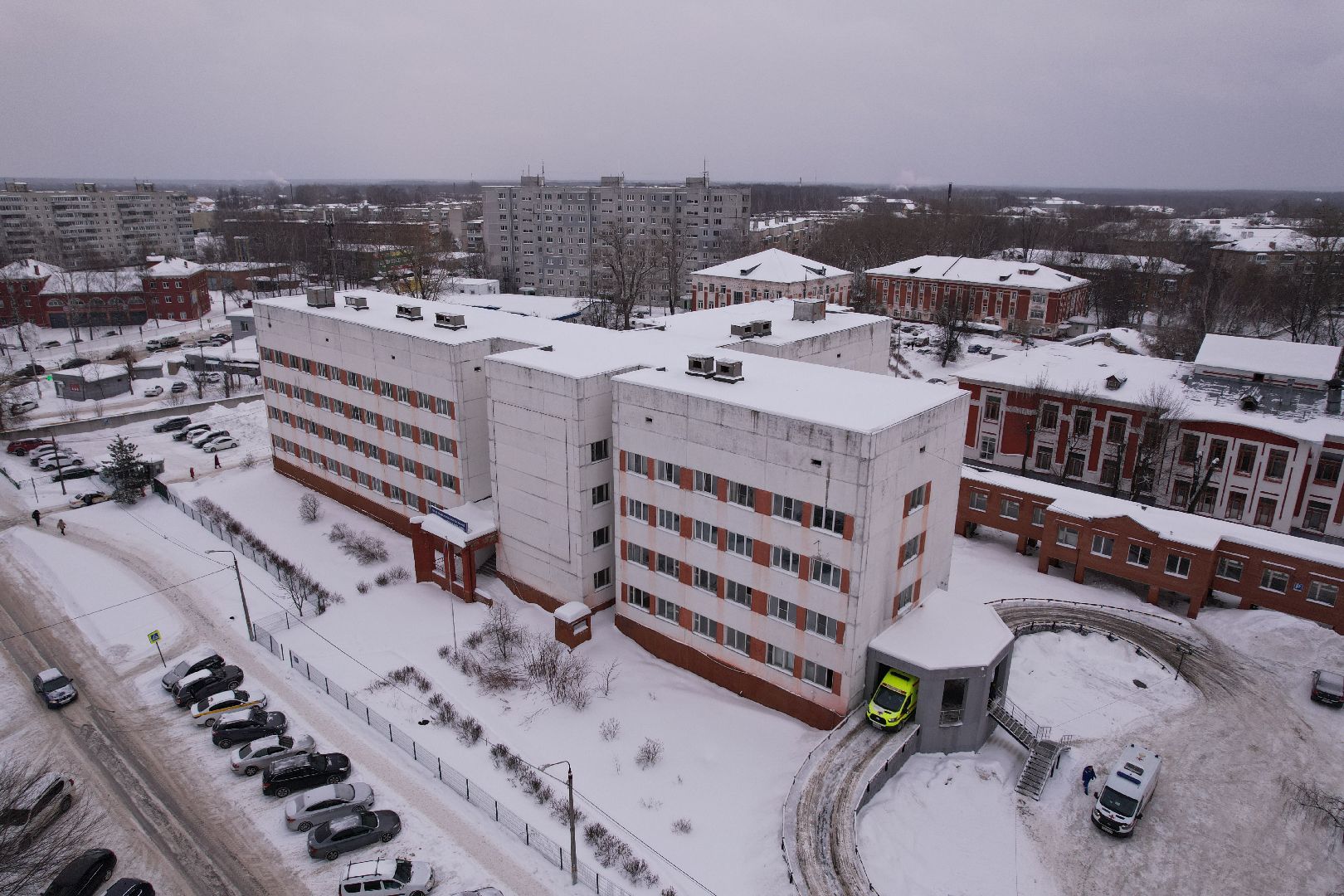 видео с коптера, больница,