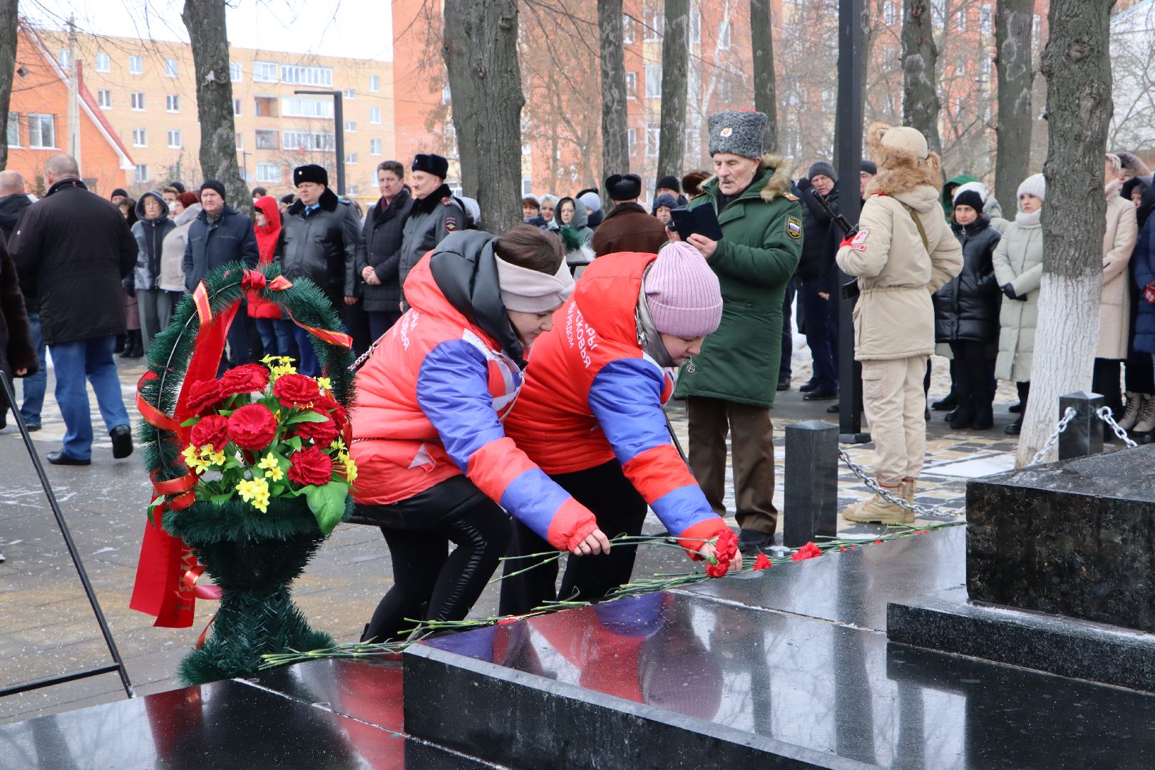 Серебряные Пруды, День Защитника Отечества, Братская Могила, возложение,