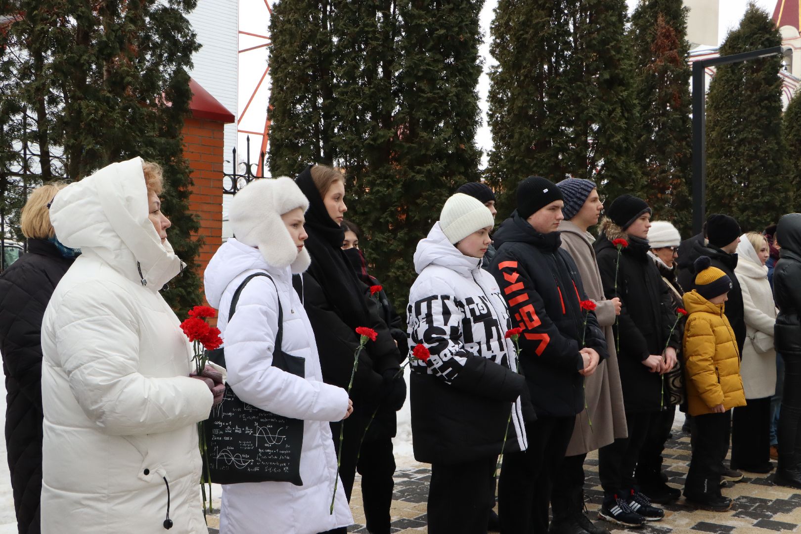 Серебряные Пруды, День Защитника Отечества, Братская Могила, возложение,