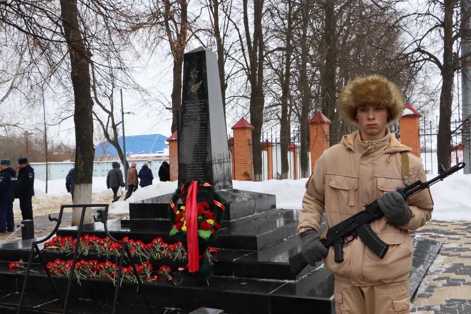 Серебряные Пруды, День Защитника Отечества, Братская Могила, возложение,