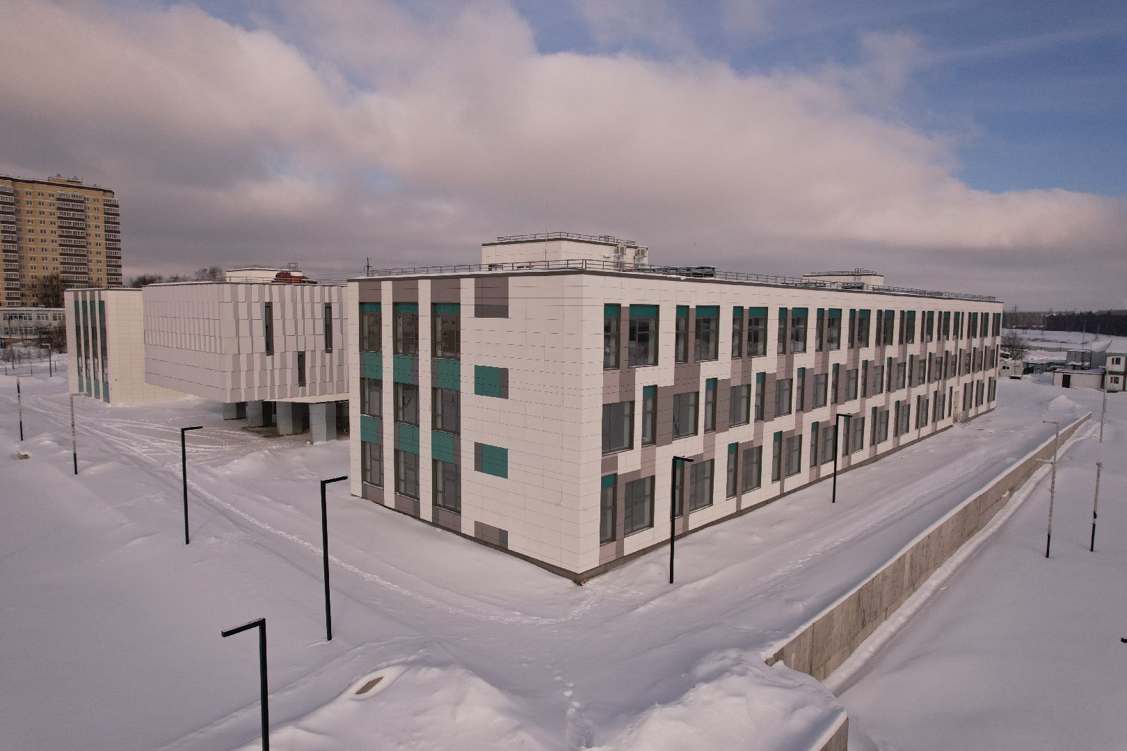 видео с коптера, школа,