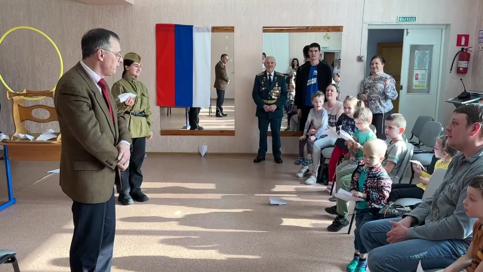 Реутов, родничок, особенные дети, праздник, день защитника отечества, картина,