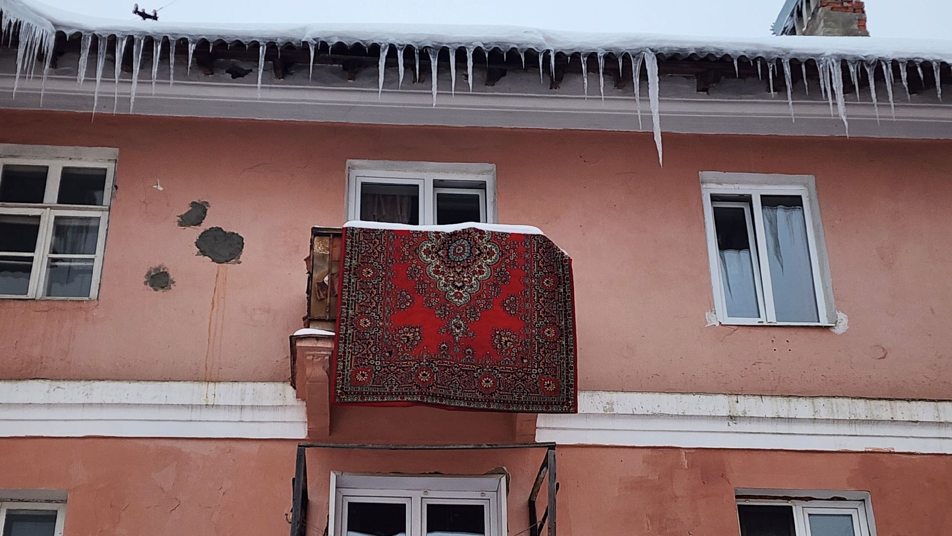 Подмосковье, Городской округ Пушкинский, Ивантеевка, РЭП 3, Уборка снега, Сосульки,