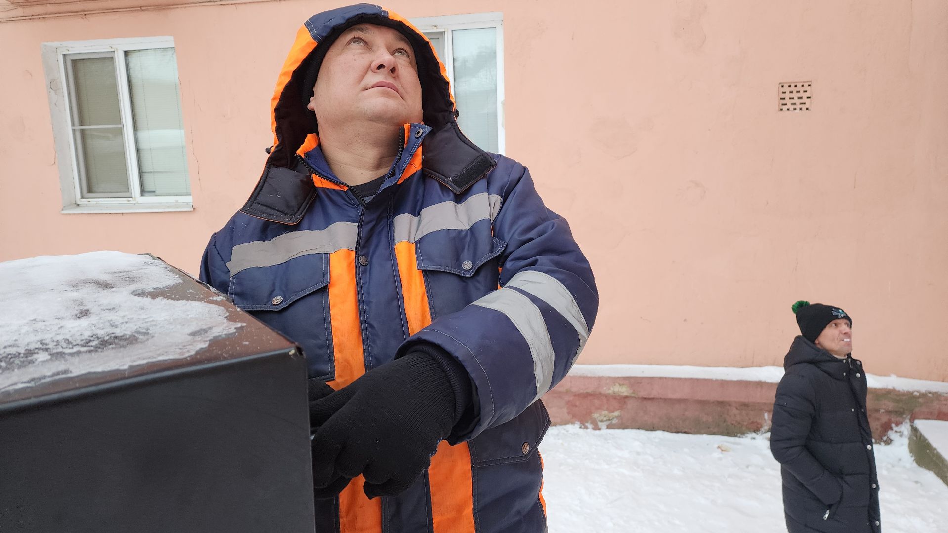 Подмосковье, Городской округ Пушкинский, Ивантеевка, РЭП 3, Уборка снега, Сосульки,